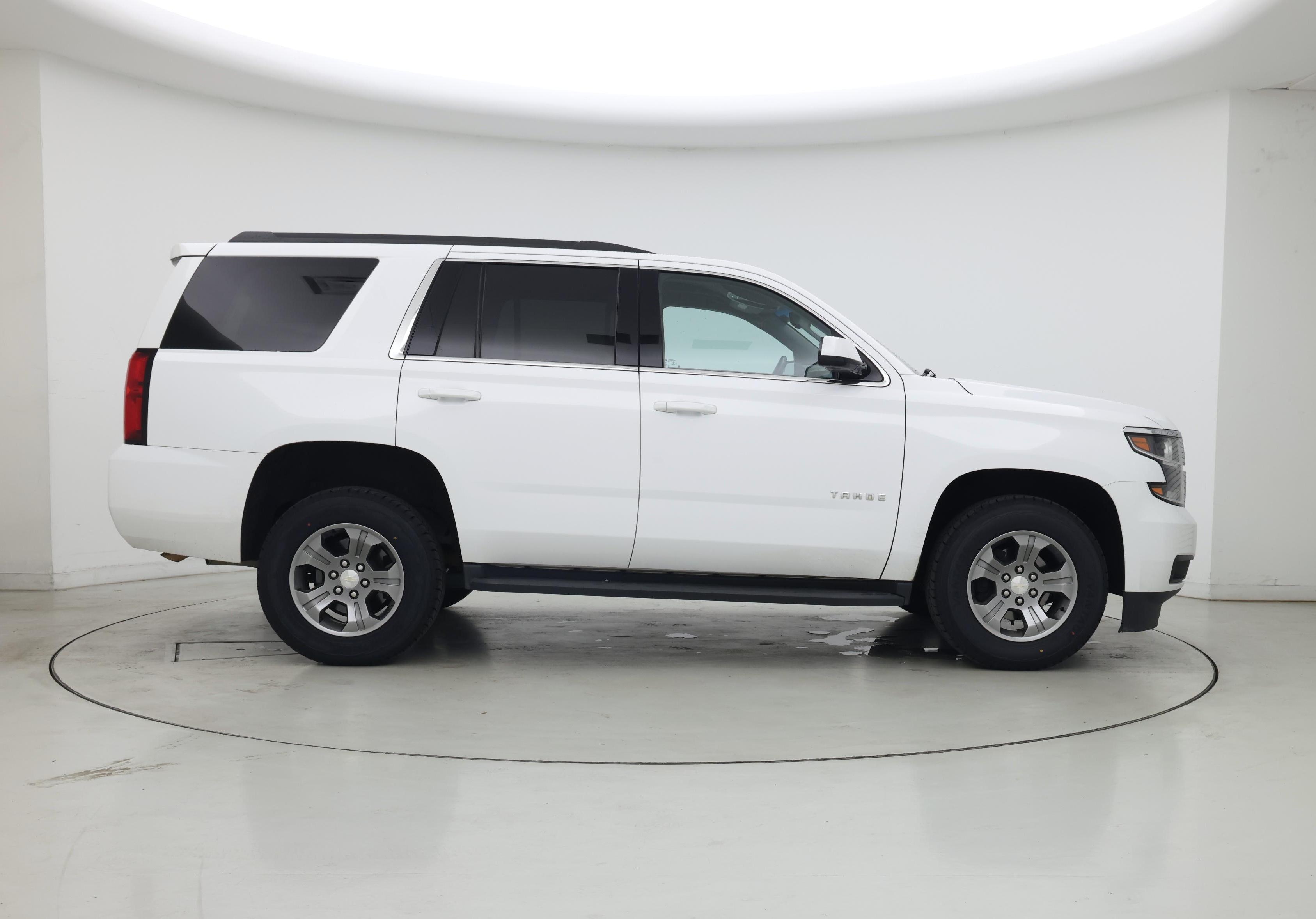 Thumbnail: 2019 Chevrolet Tahoe - 7
