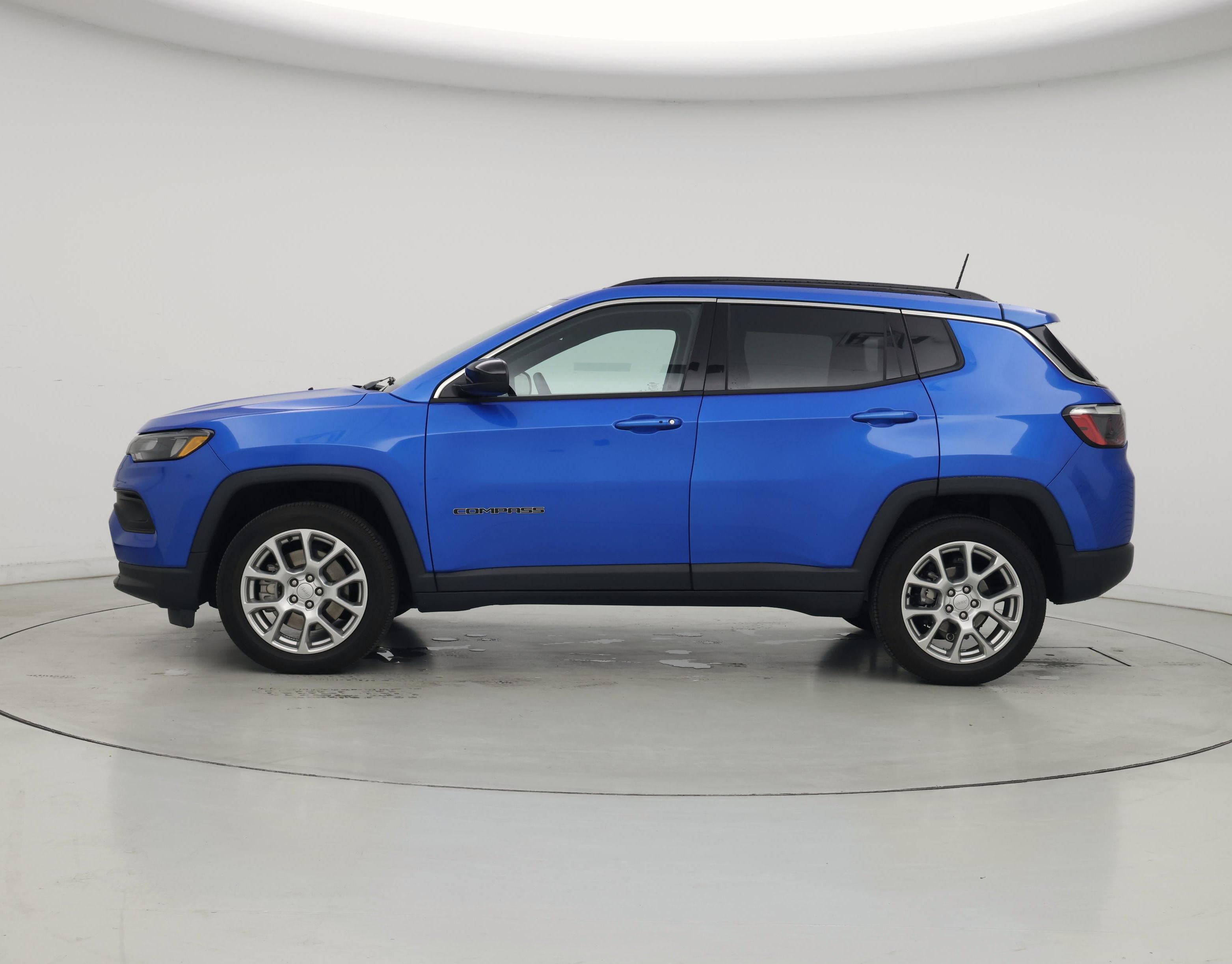 Thumbnail: 2023 Jeep Compass - 3