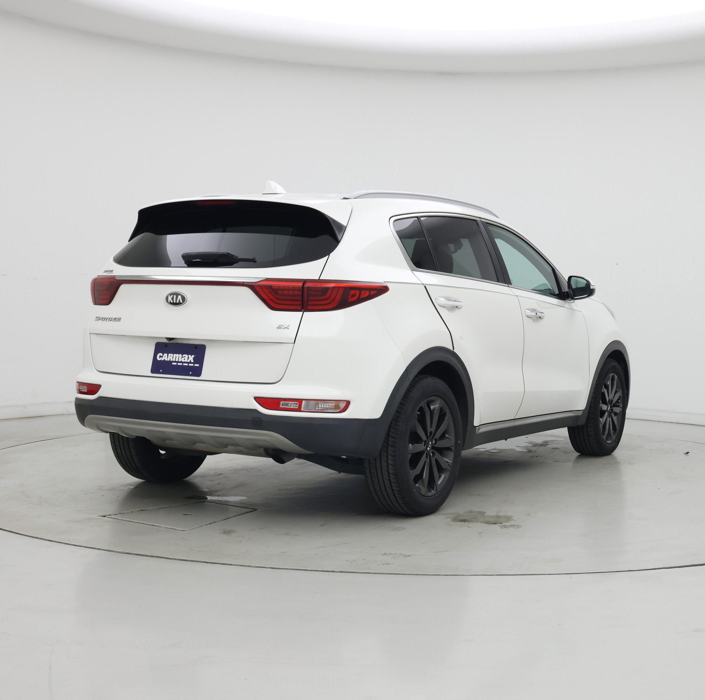 Thumbnail: 2019 Kia Sportage - 8