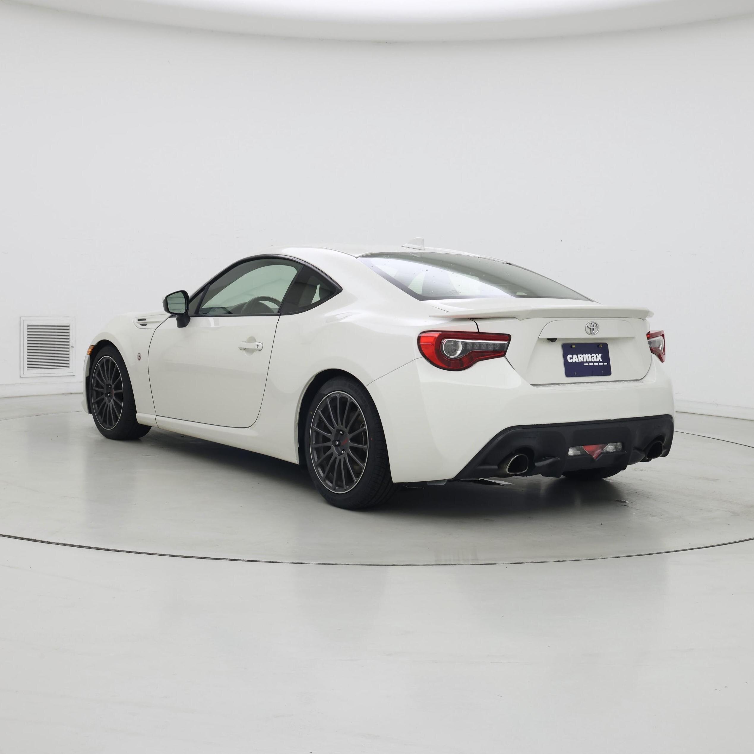 Thumbnail: 2017 Toyota 86 - 2