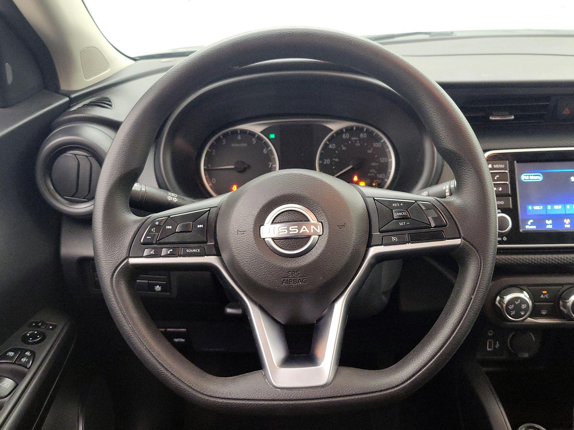 Thumbnail: 2022 Nissan Kicks - 10