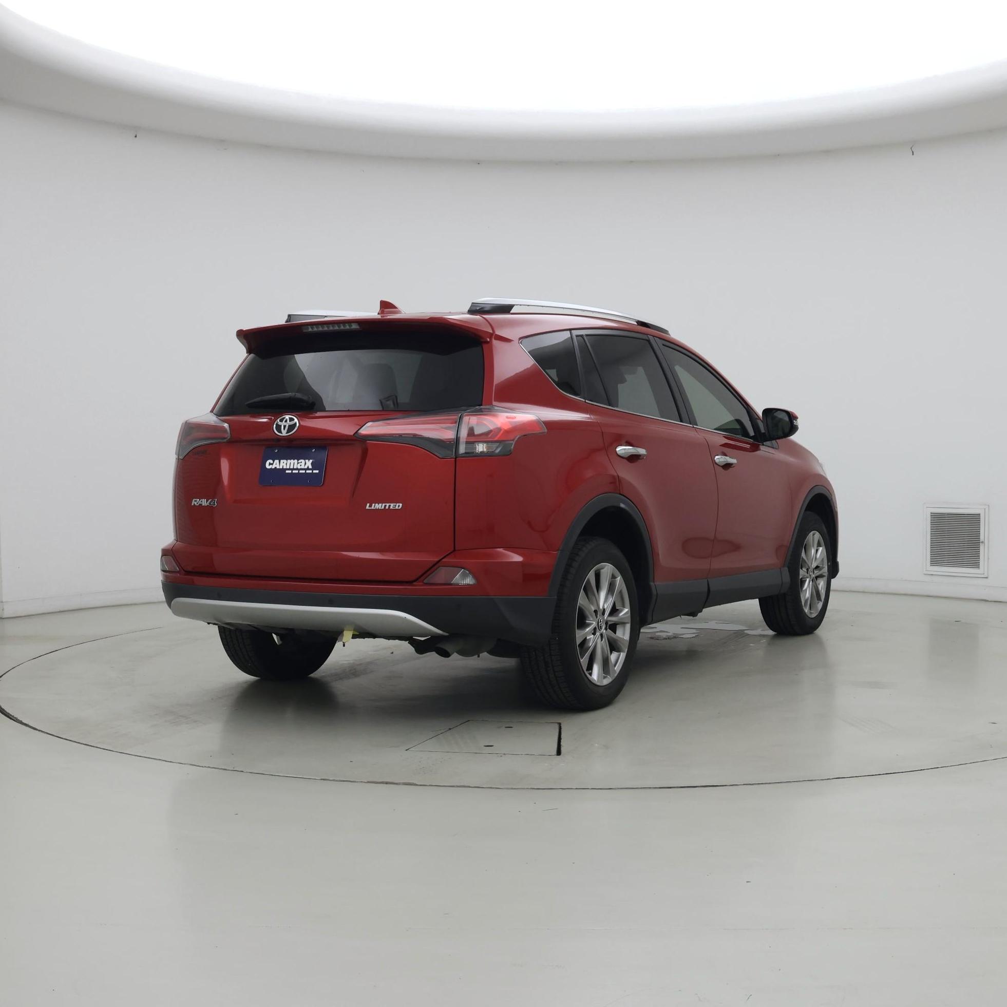 Thumbnail: 2016 Toyota RAV4 - 8