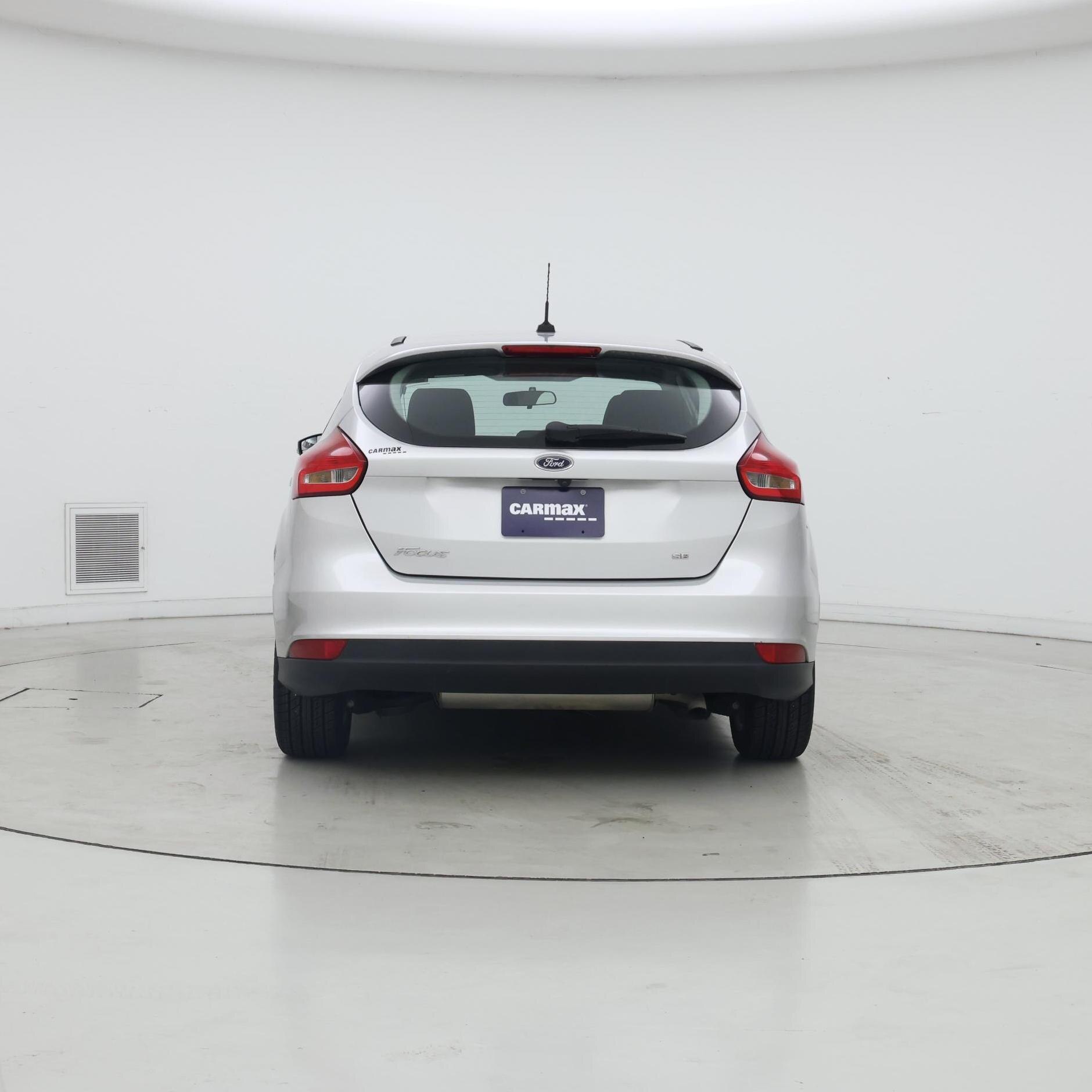 Thumbnail: 2017 Ford Focus - 6