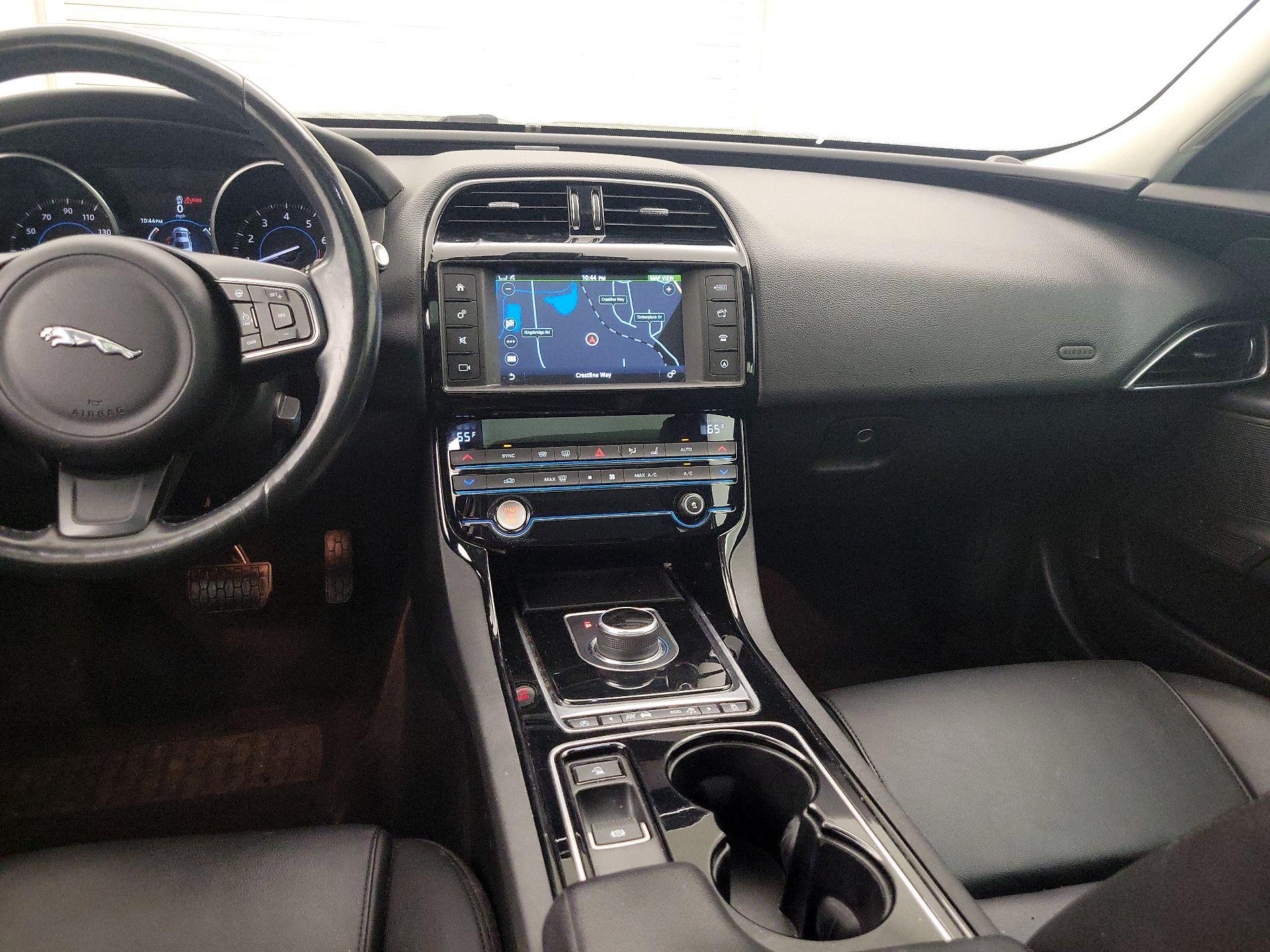 Thumbnail: 2017 Jaguar XE - 9