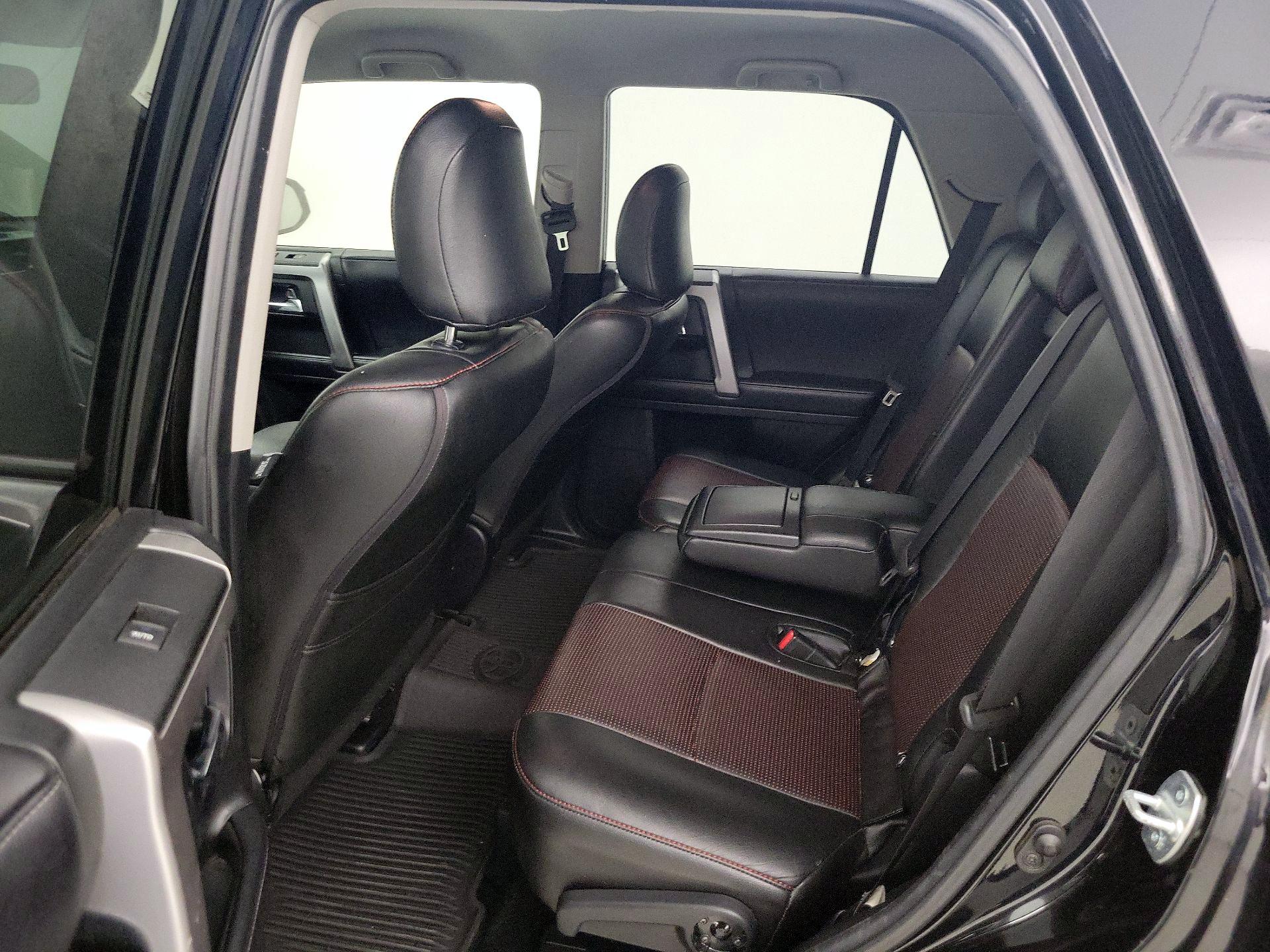 Thumbnail: 2019 Toyota 4Runner - 19