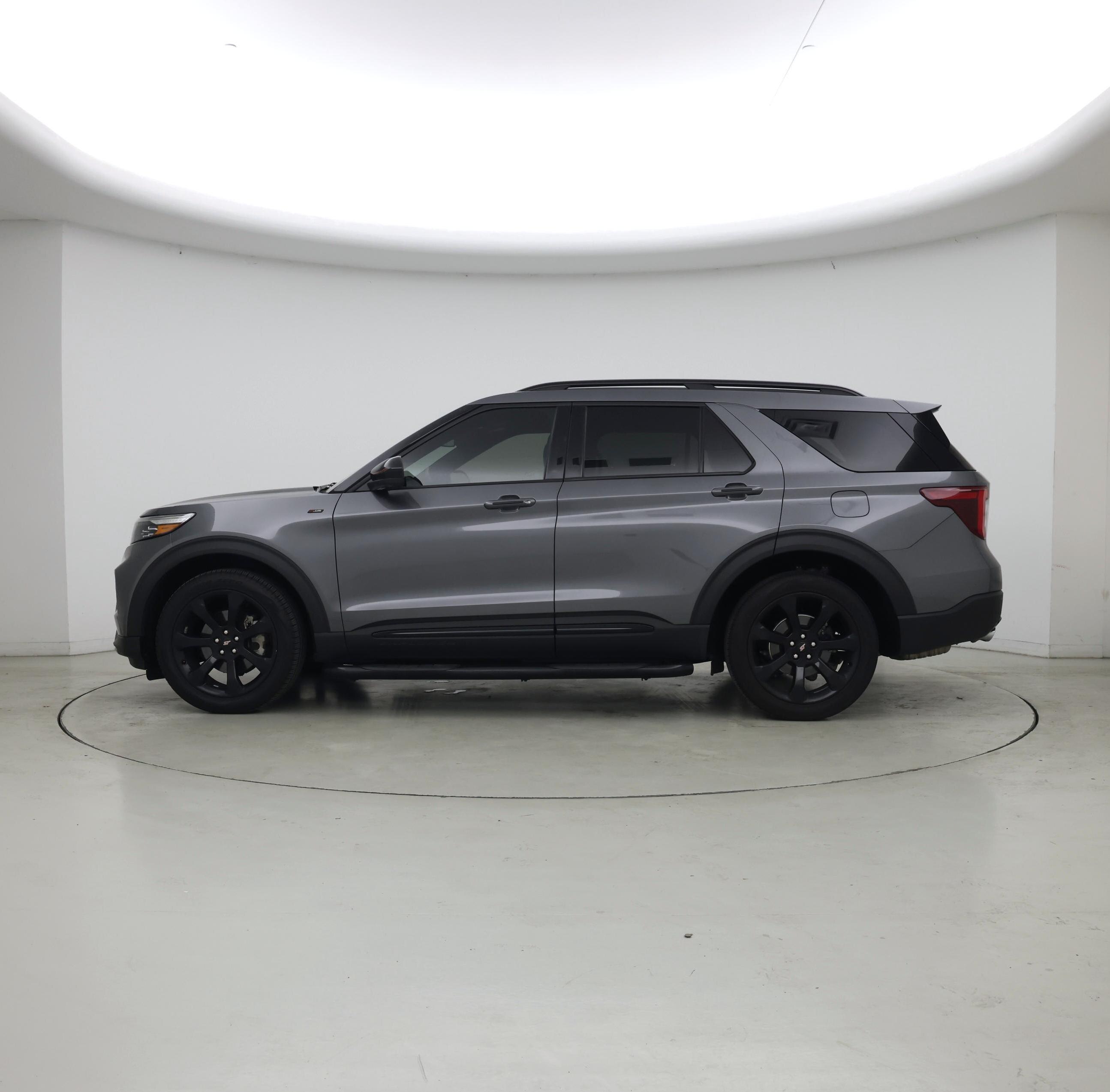 Thumbnail: 2022 Ford Explorer - 3