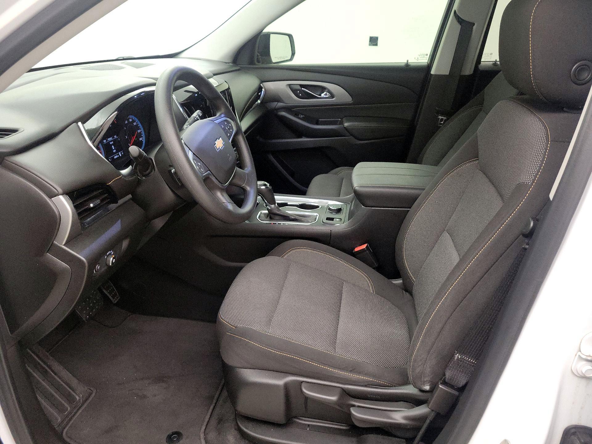 Thumbnail: 2020 Chevrolet Traverse - 11