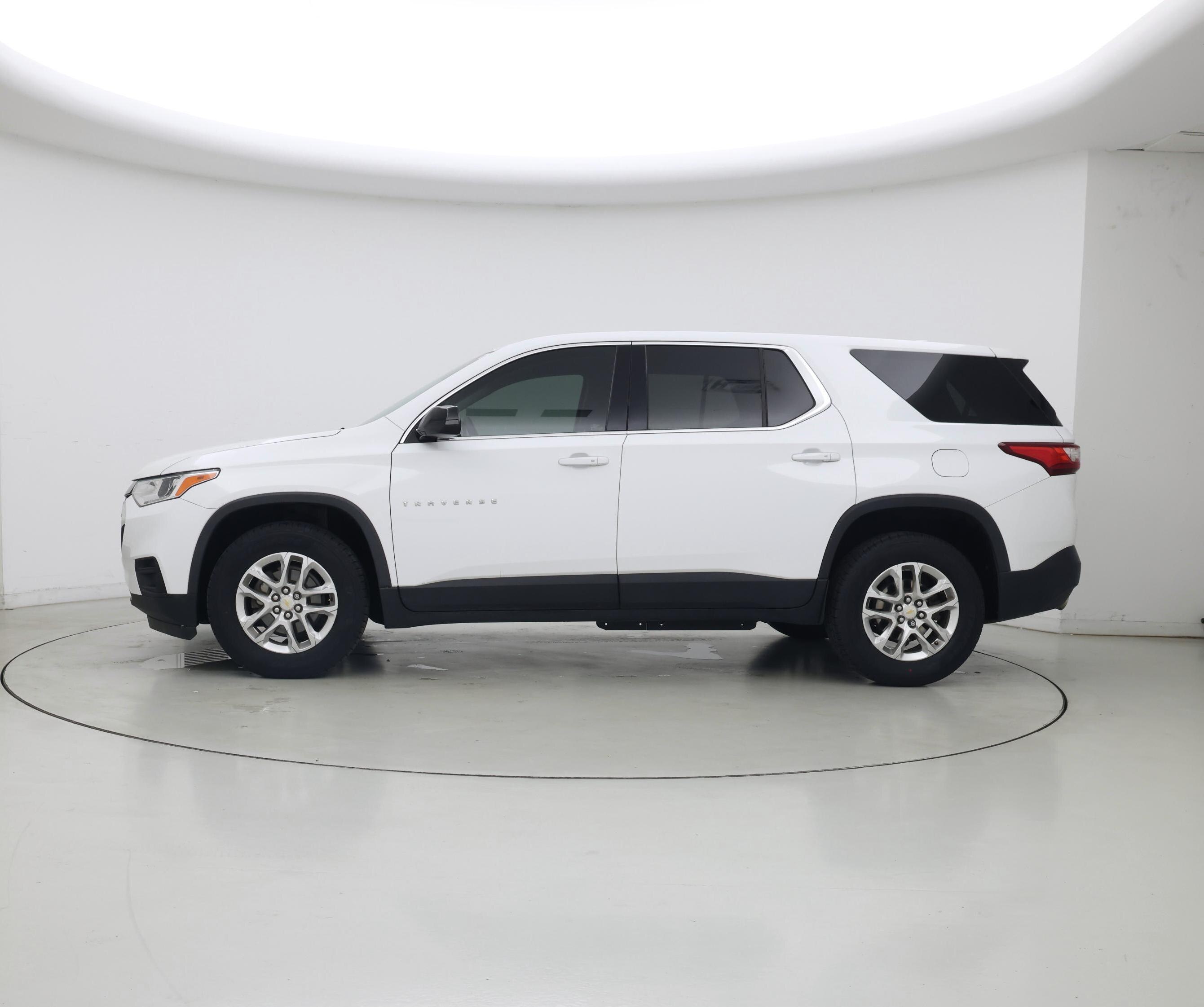 Thumbnail: 2020 Chevrolet Traverse - 3