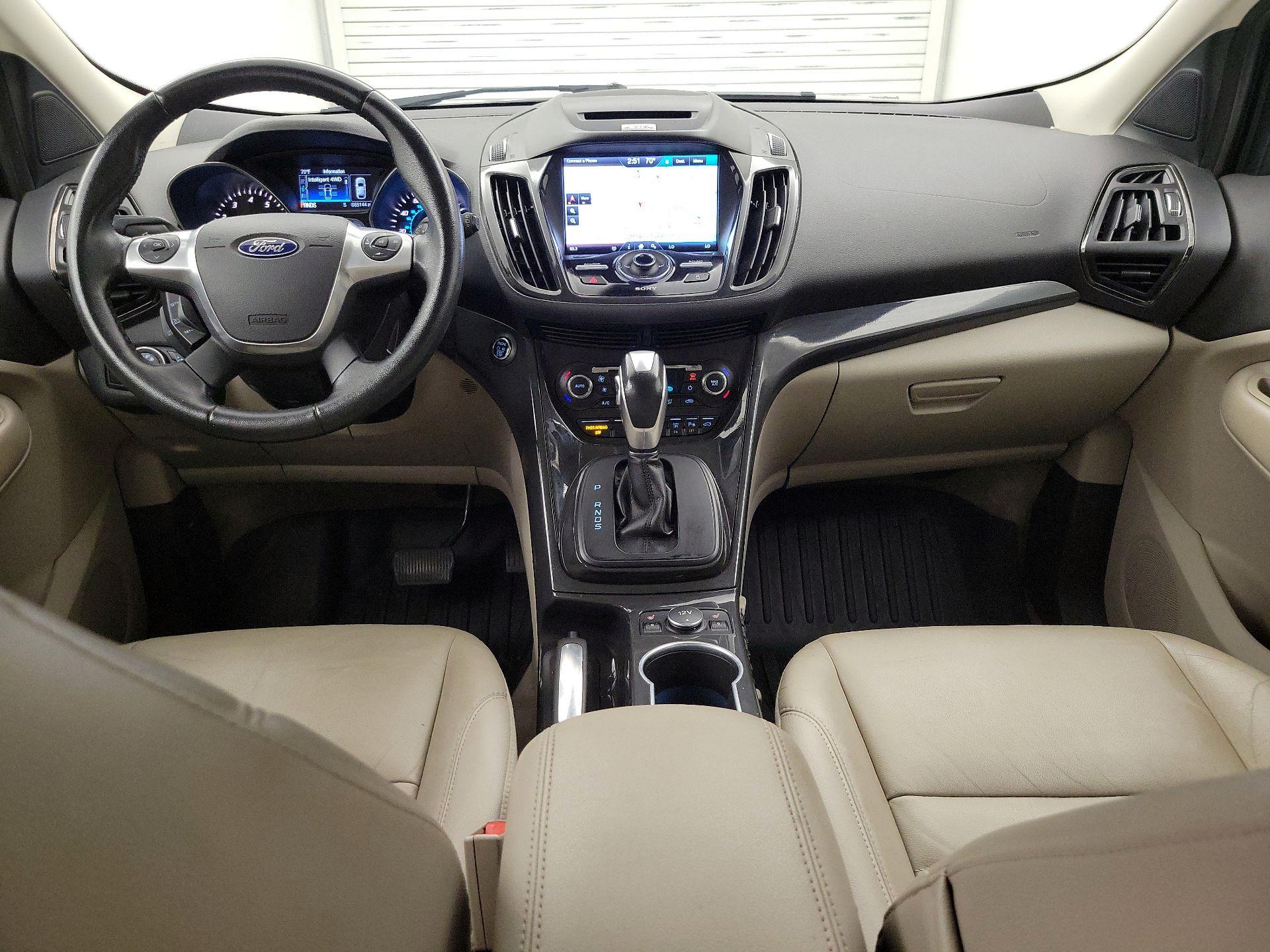 Thumbnail: 2015 Ford Escape - 9