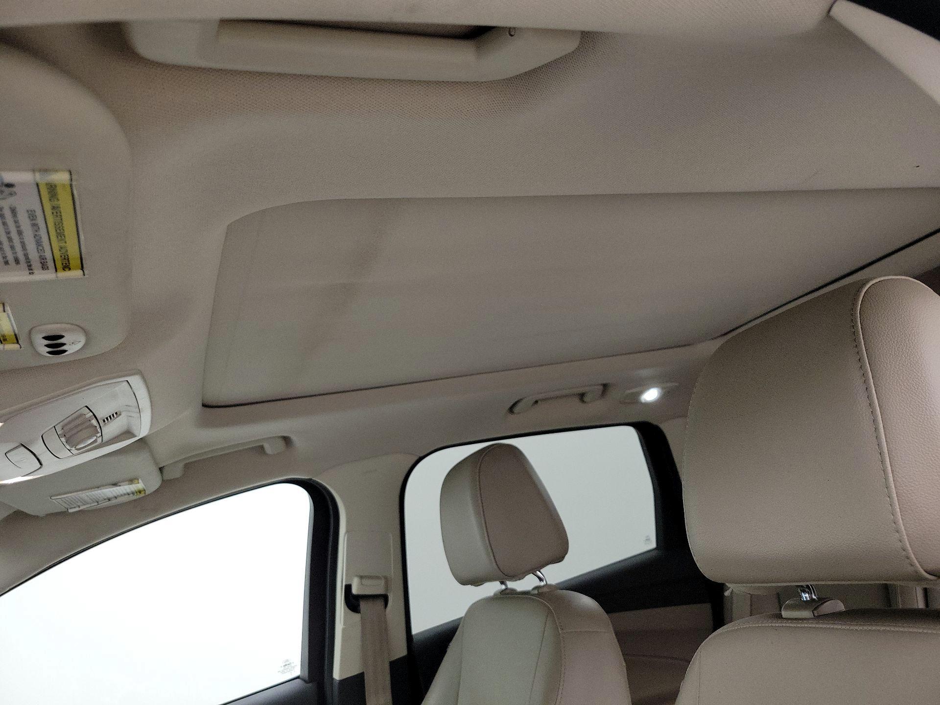 Thumbnail: 2015 Ford Escape - 20