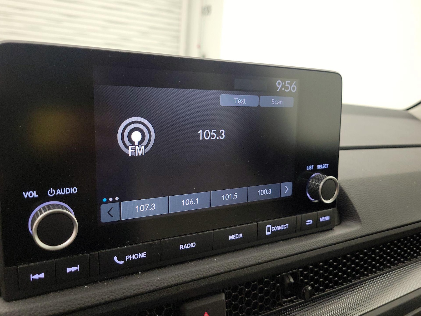 2024 Honda CR-V EX - Photo 16