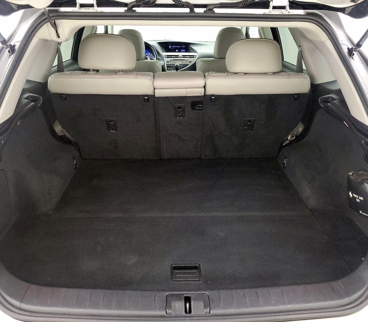 Trunk/Cargo (Seats Up)