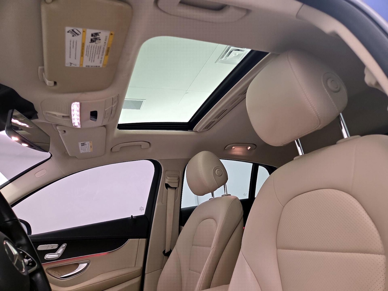 Sunroof(s) & Overhead Airbags