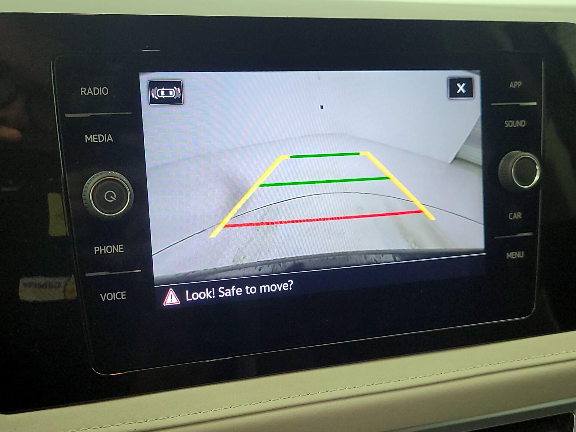 Thumbnail: 2025 Volkswagen Taos - 14