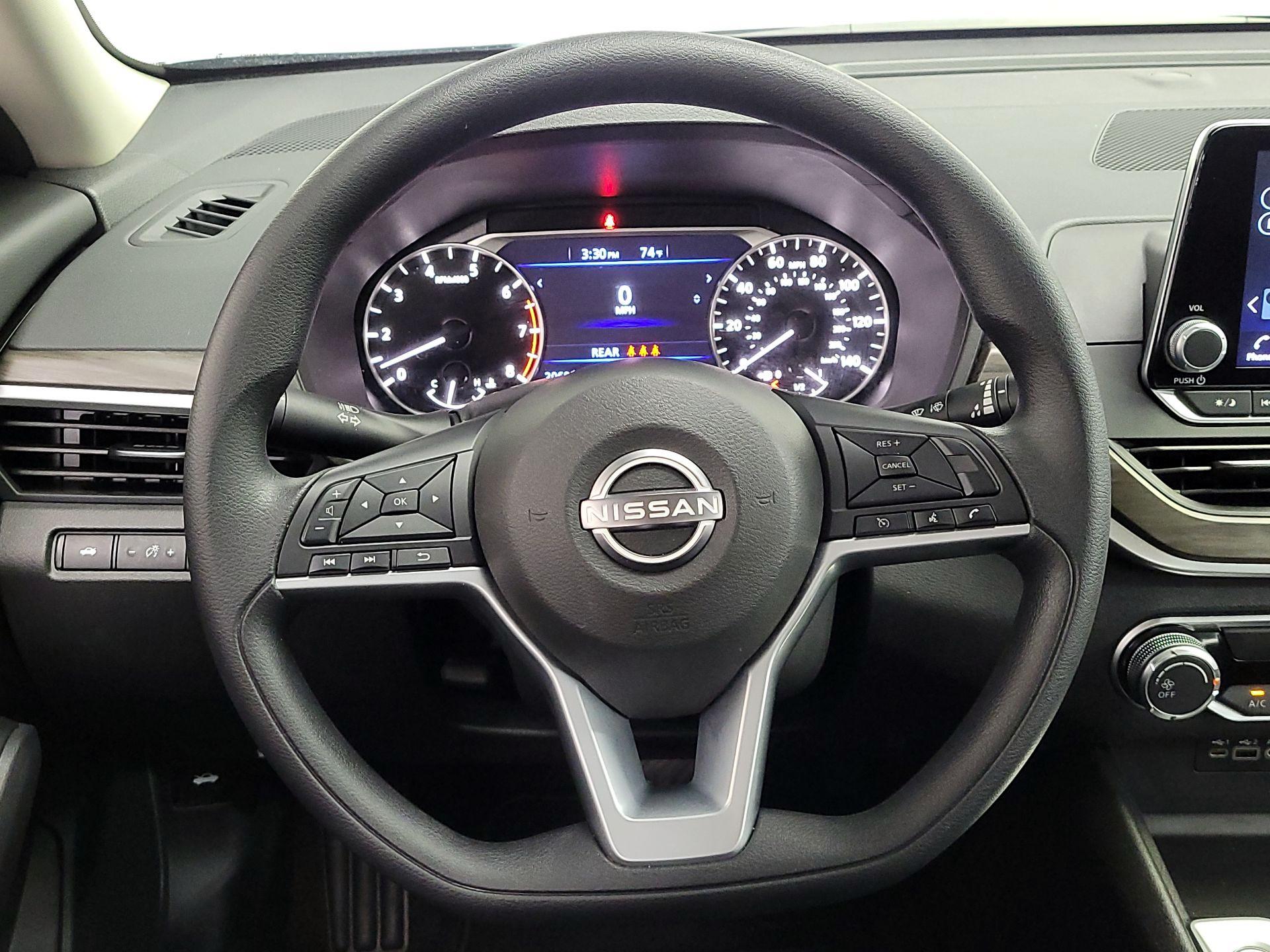 Thumbnail: 2025 Nissan Altima - 10