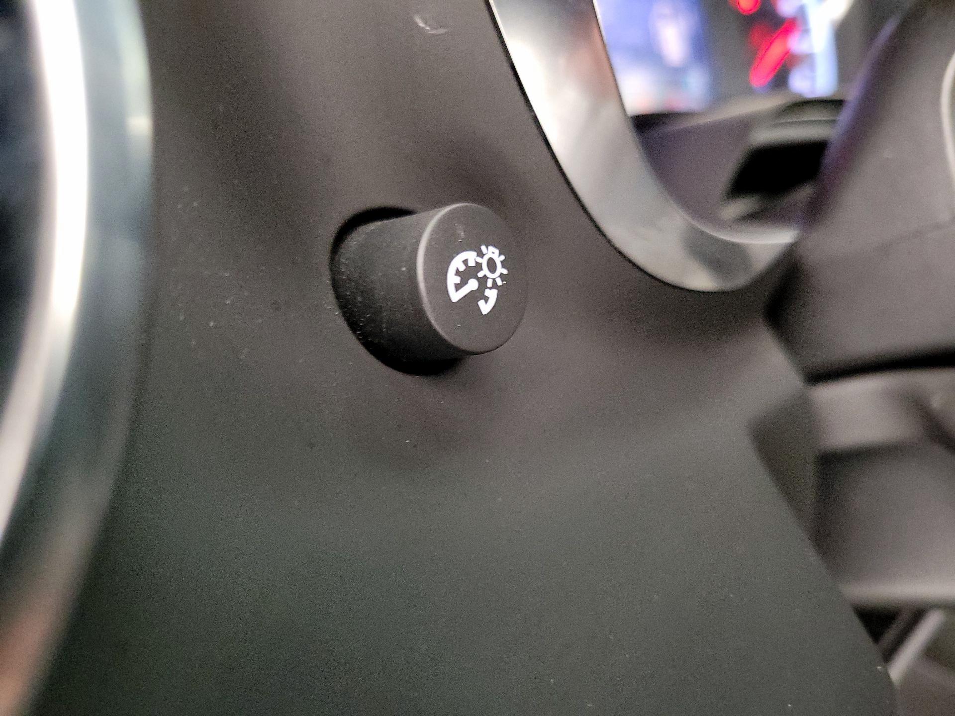 Thumbnail: 2021 Chevrolet Camaro - 13