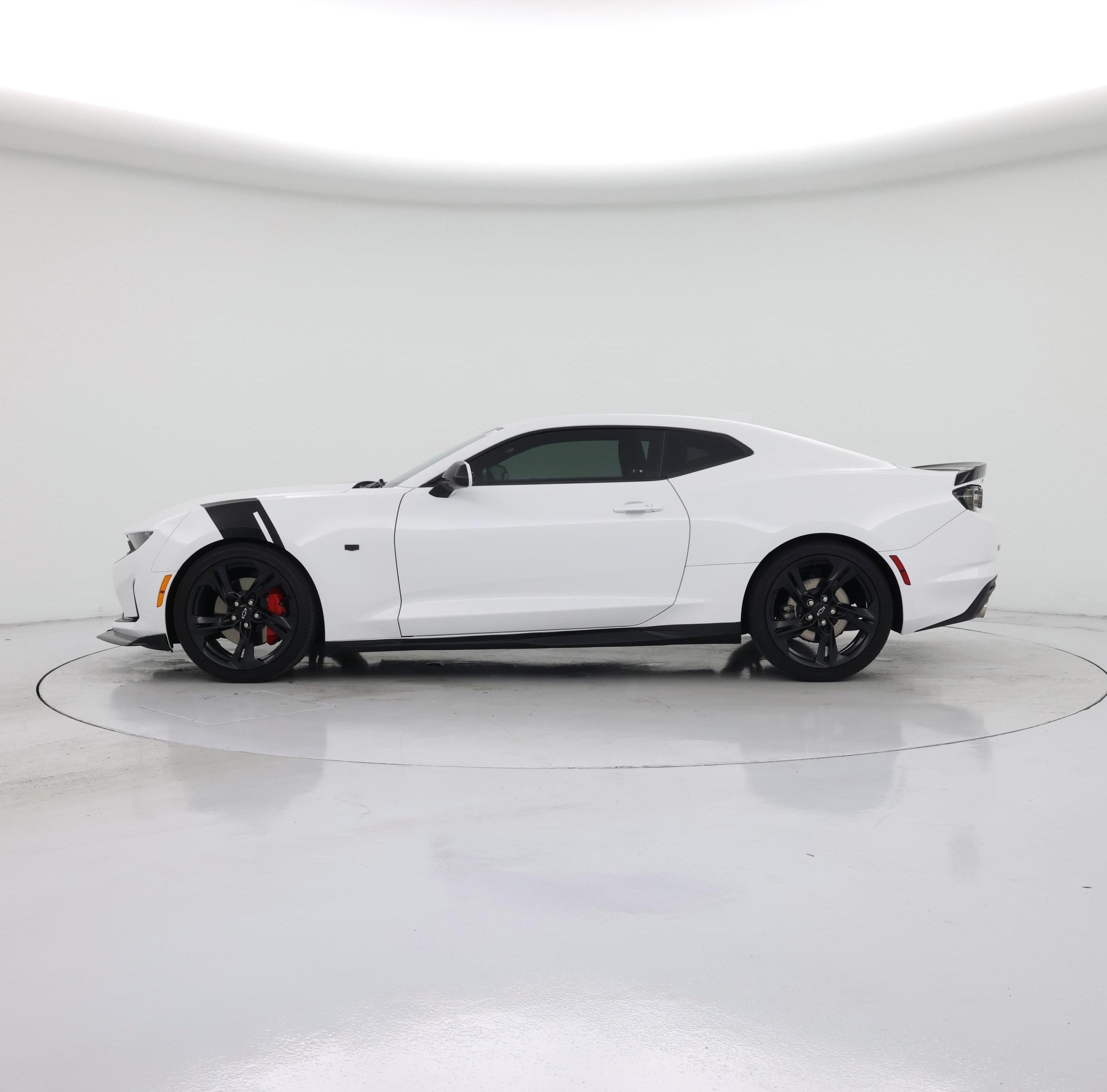 Thumbnail: 2021 Chevrolet Camaro - 3