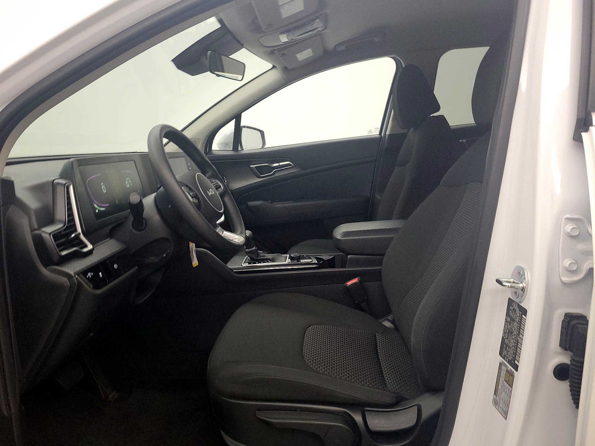 Thumbnail: 2025 Kia Sportage - 11