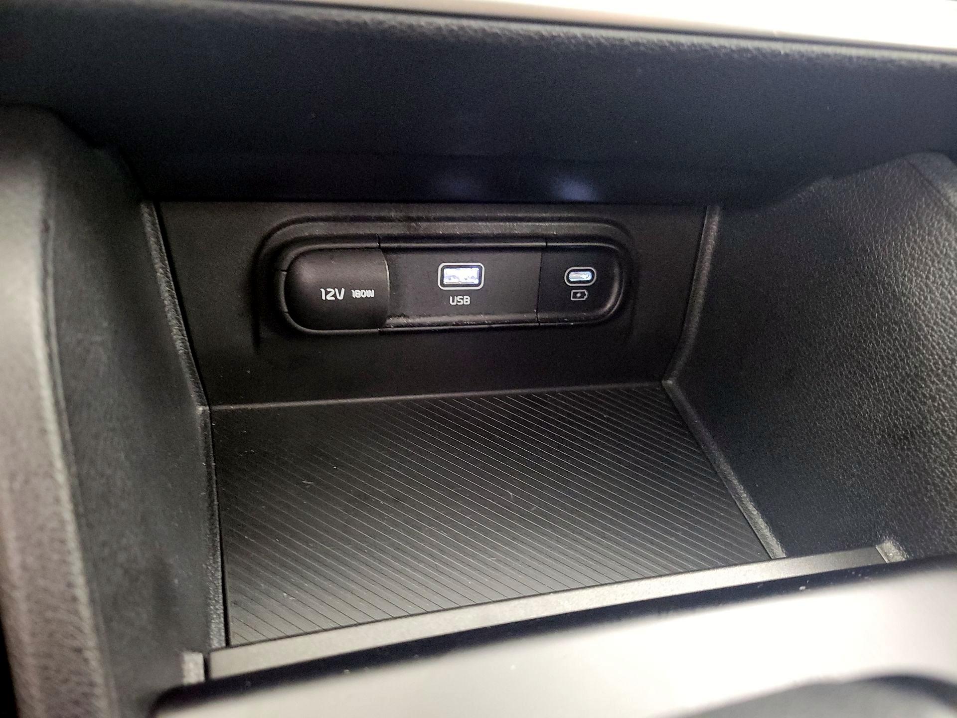 Thumbnail: 2025 Kia Sportage - 18