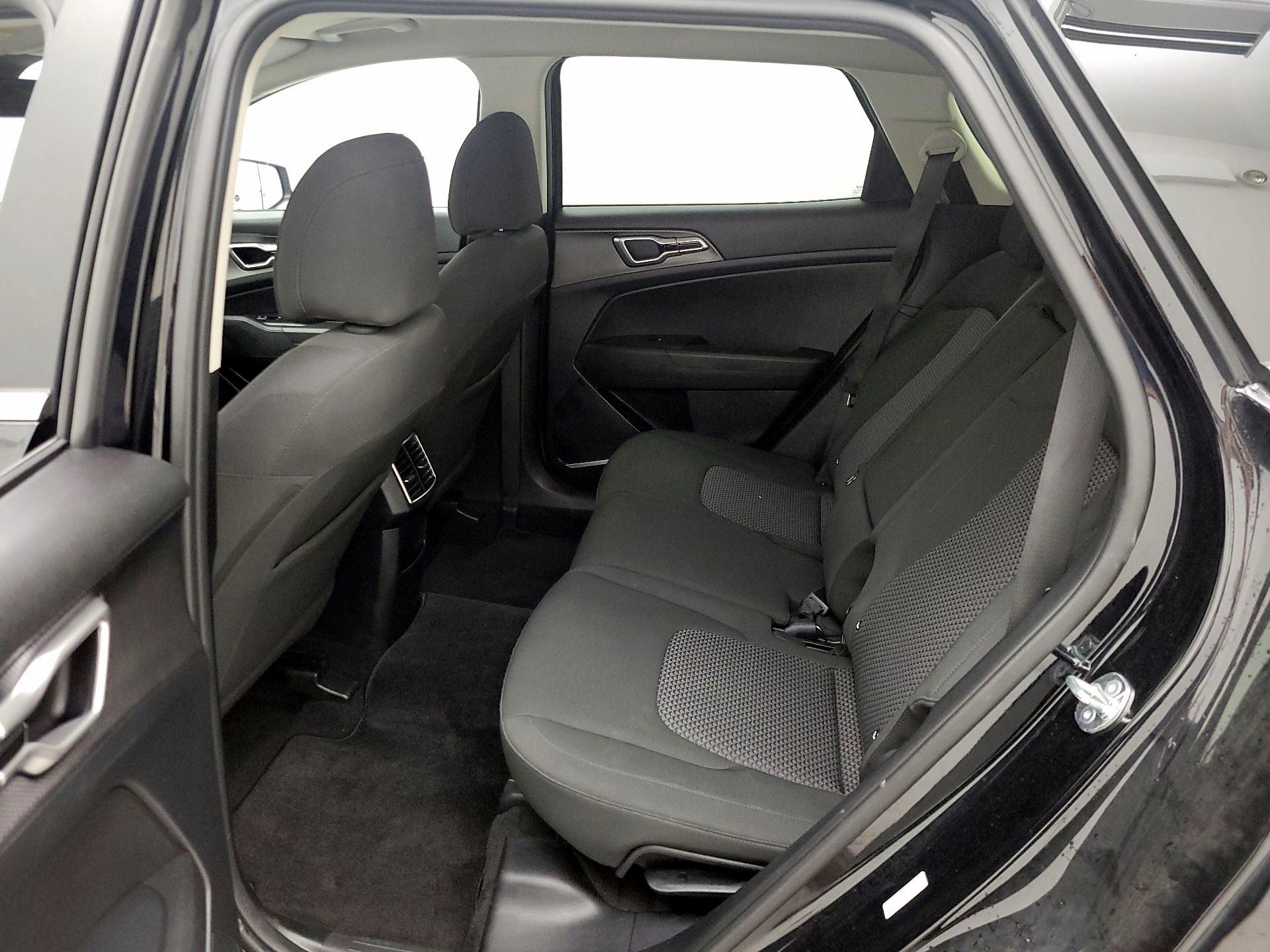 Thumbnail: 2025 Kia Sportage - 19