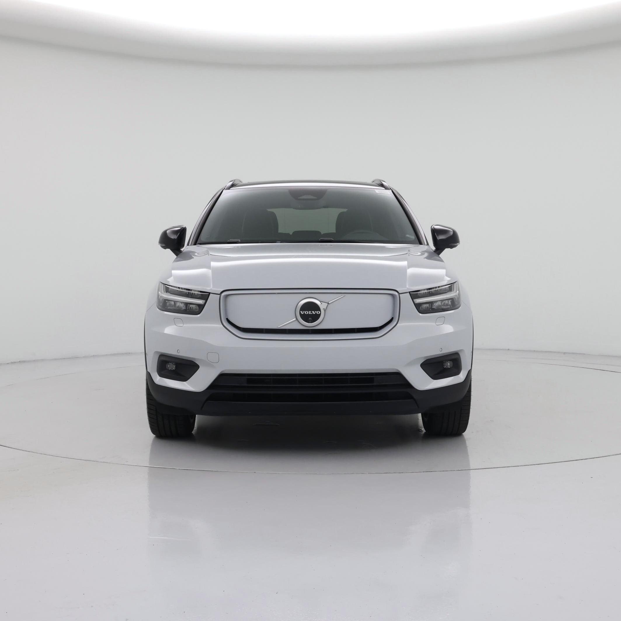 Thumbnail: 2022 Volvo XC40 - 5