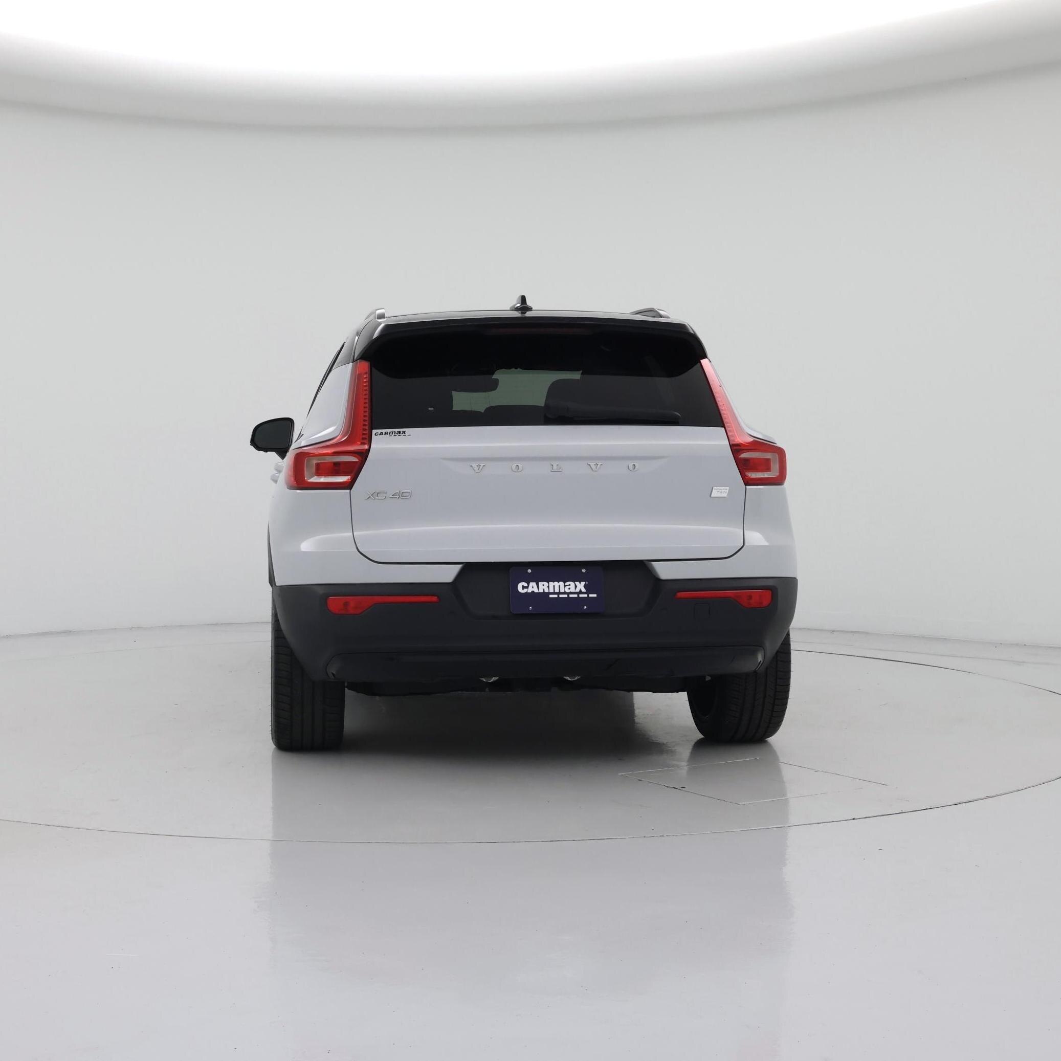 Thumbnail: 2022 Volvo XC40 - 6