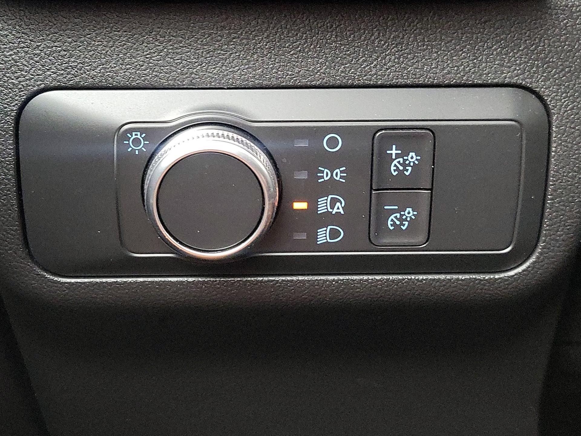 Thumbnail: 2022 Ford Escape - 13