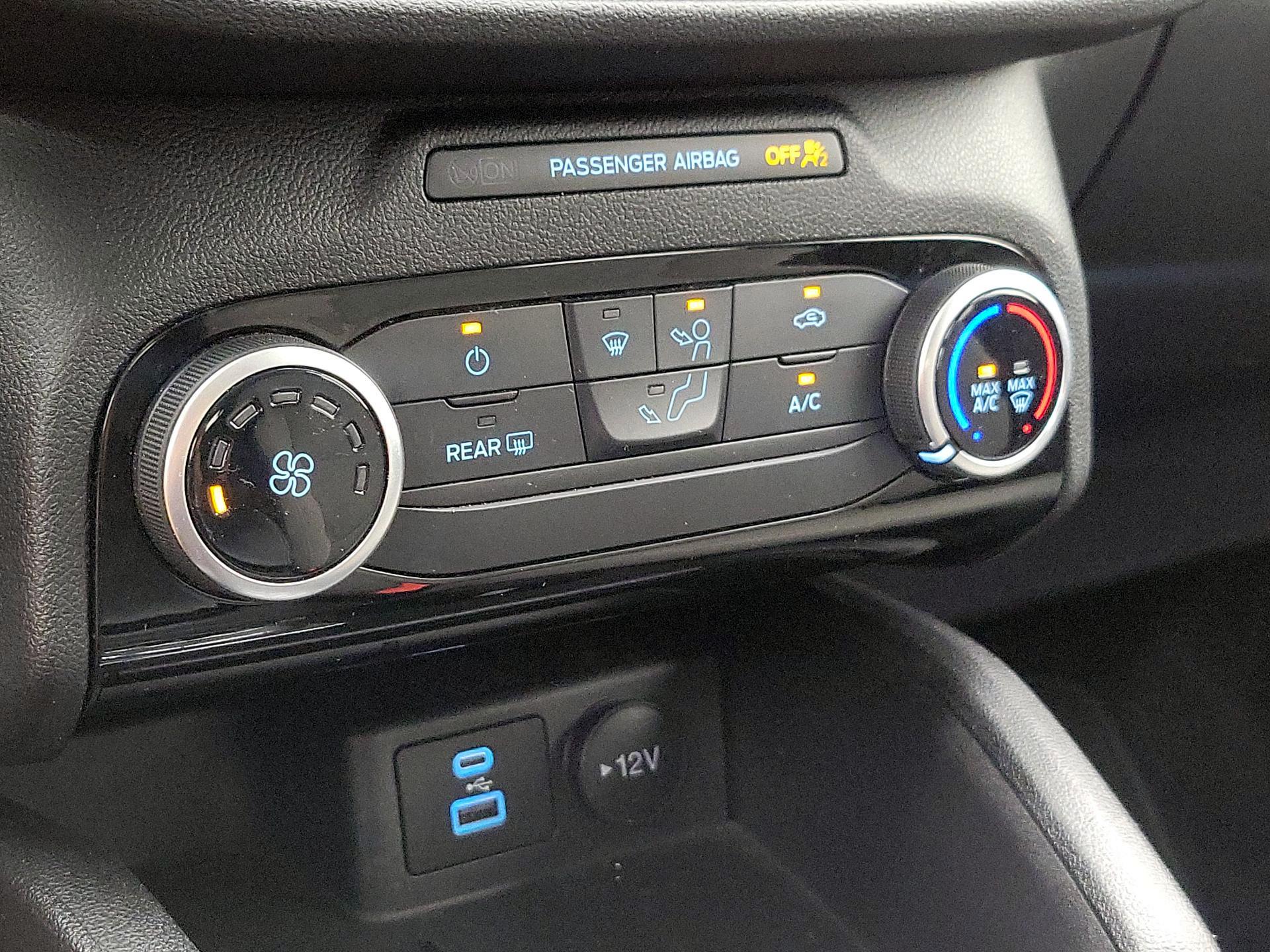 Thumbnail: 2022 Ford Escape - 16