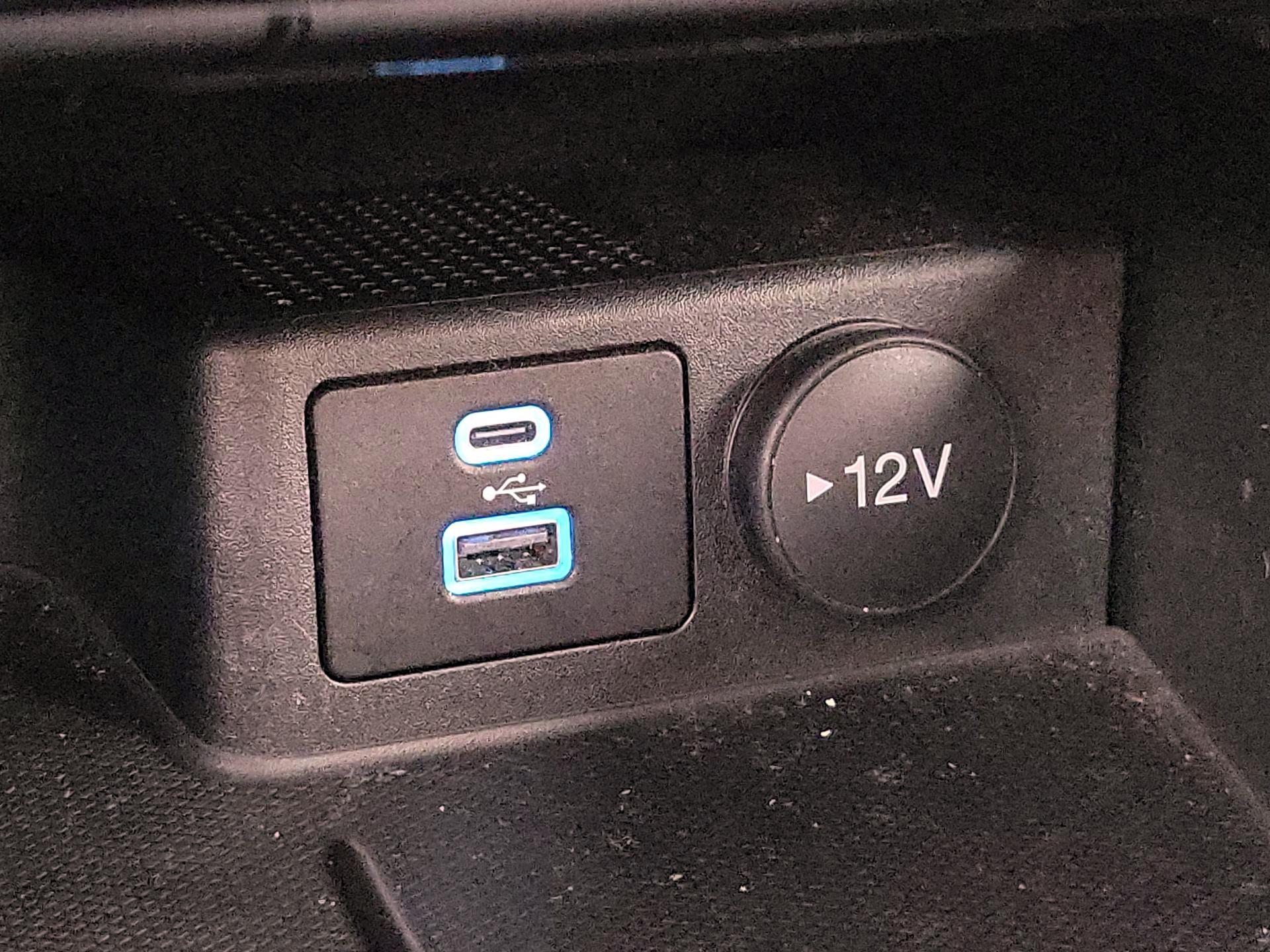 Thumbnail: 2022 Ford Escape - 18