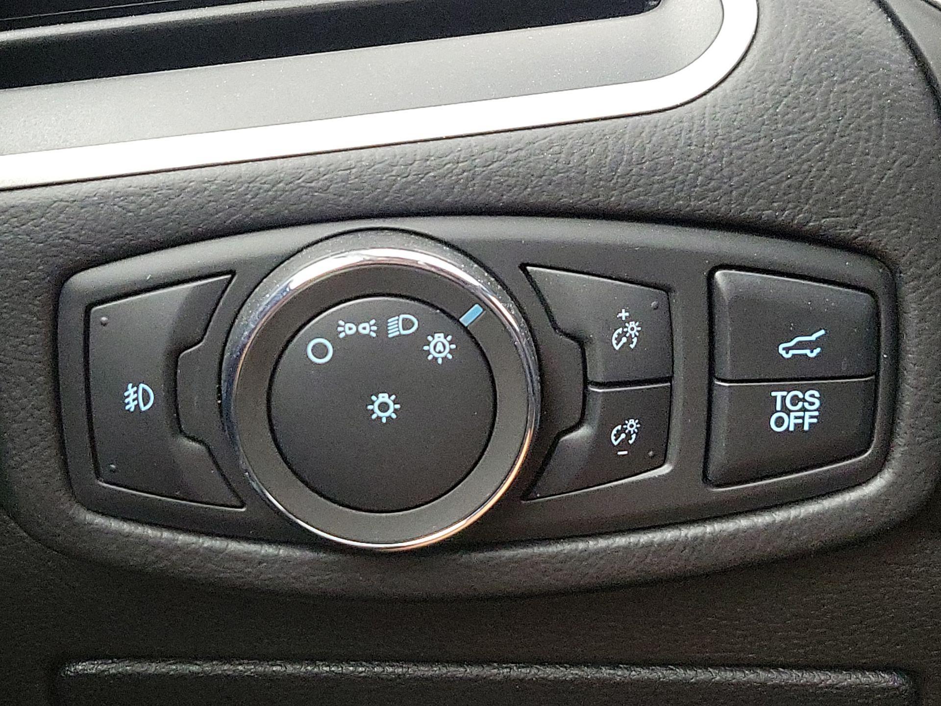 Thumbnail: 2020 Ford Edge - 13