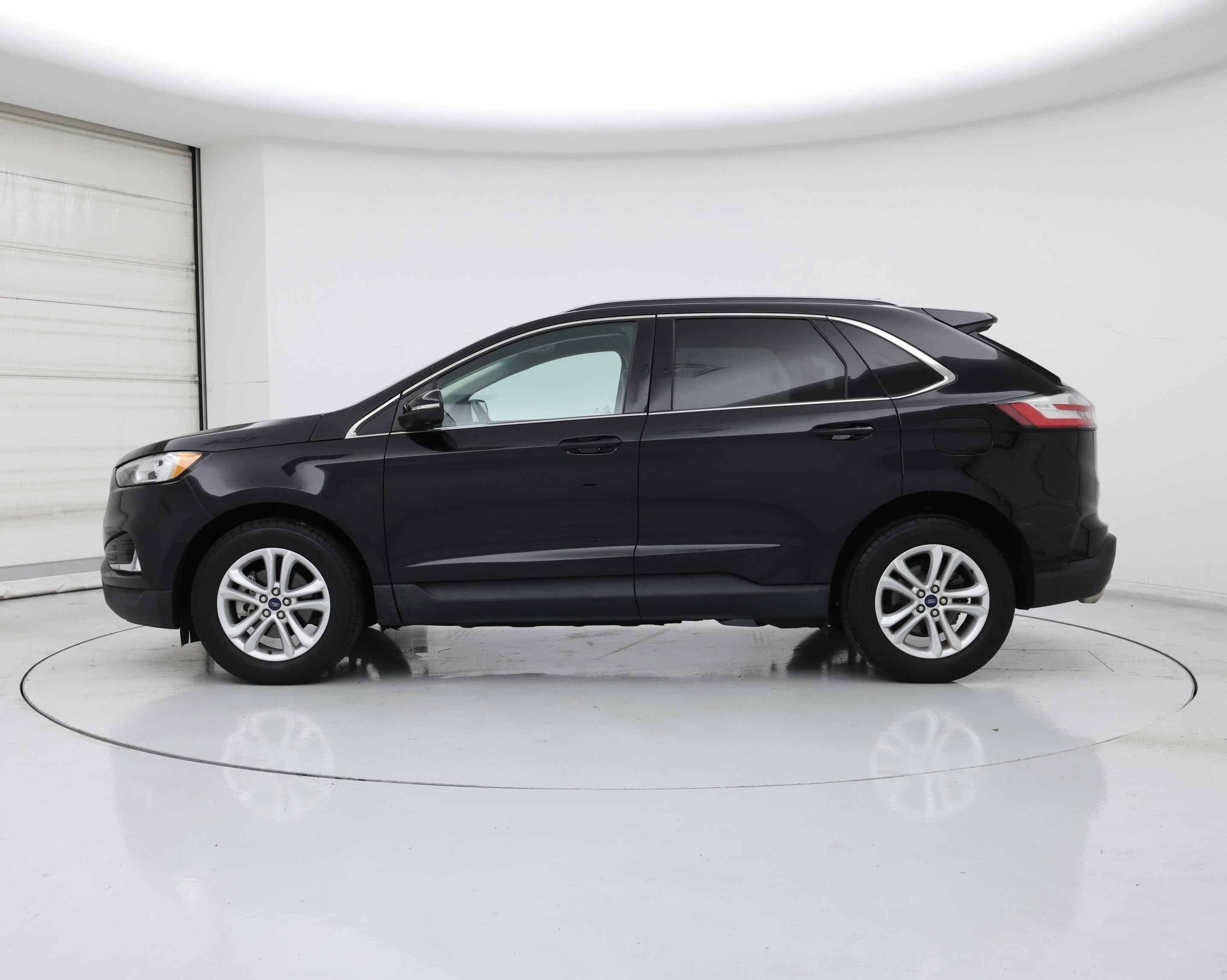 Thumbnail: 2020 Ford Edge - 3