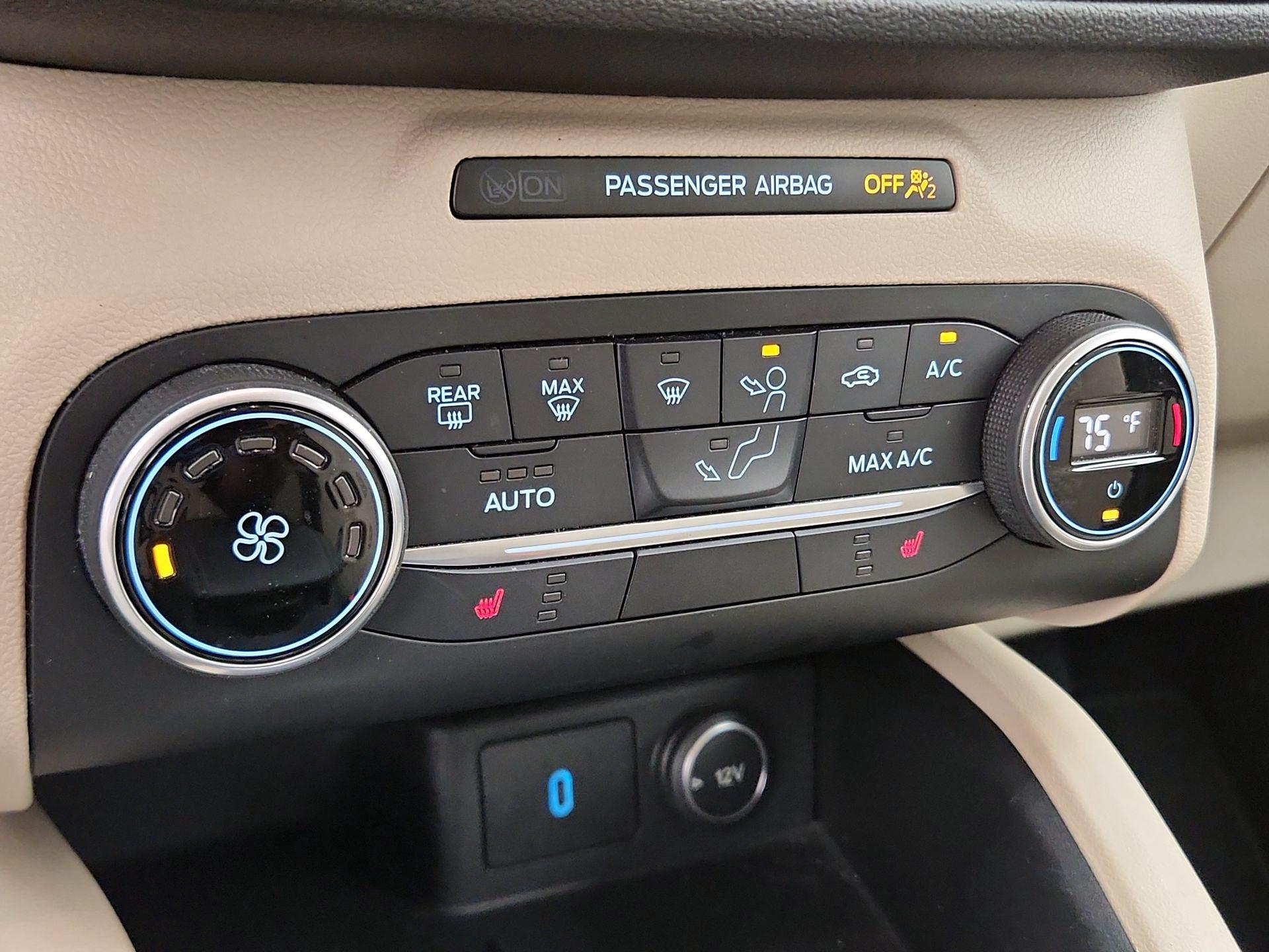 Thumbnail: 2020 Ford Escape - 16