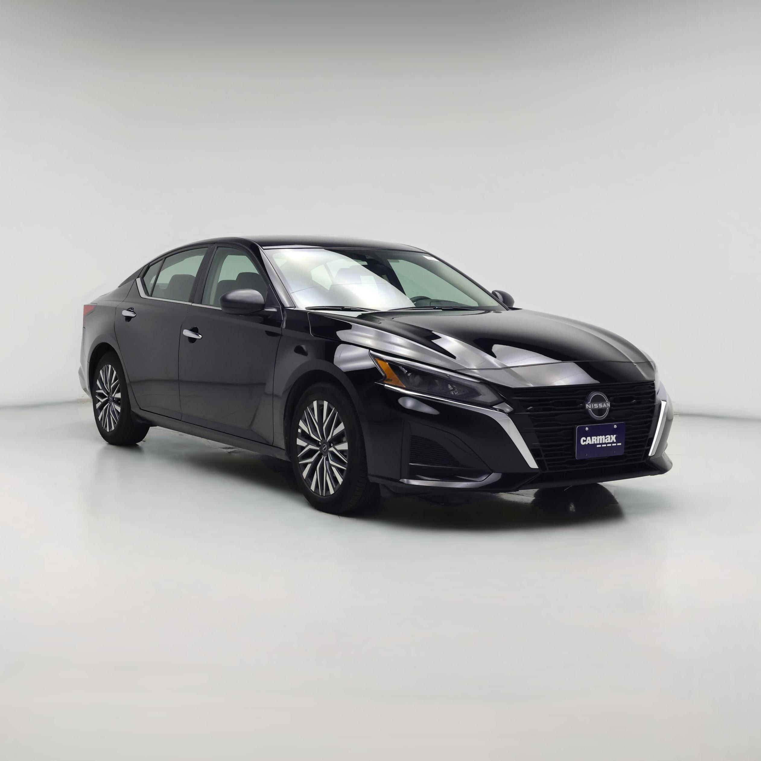 Thumbnail: 2025 Nissan Altima - 1