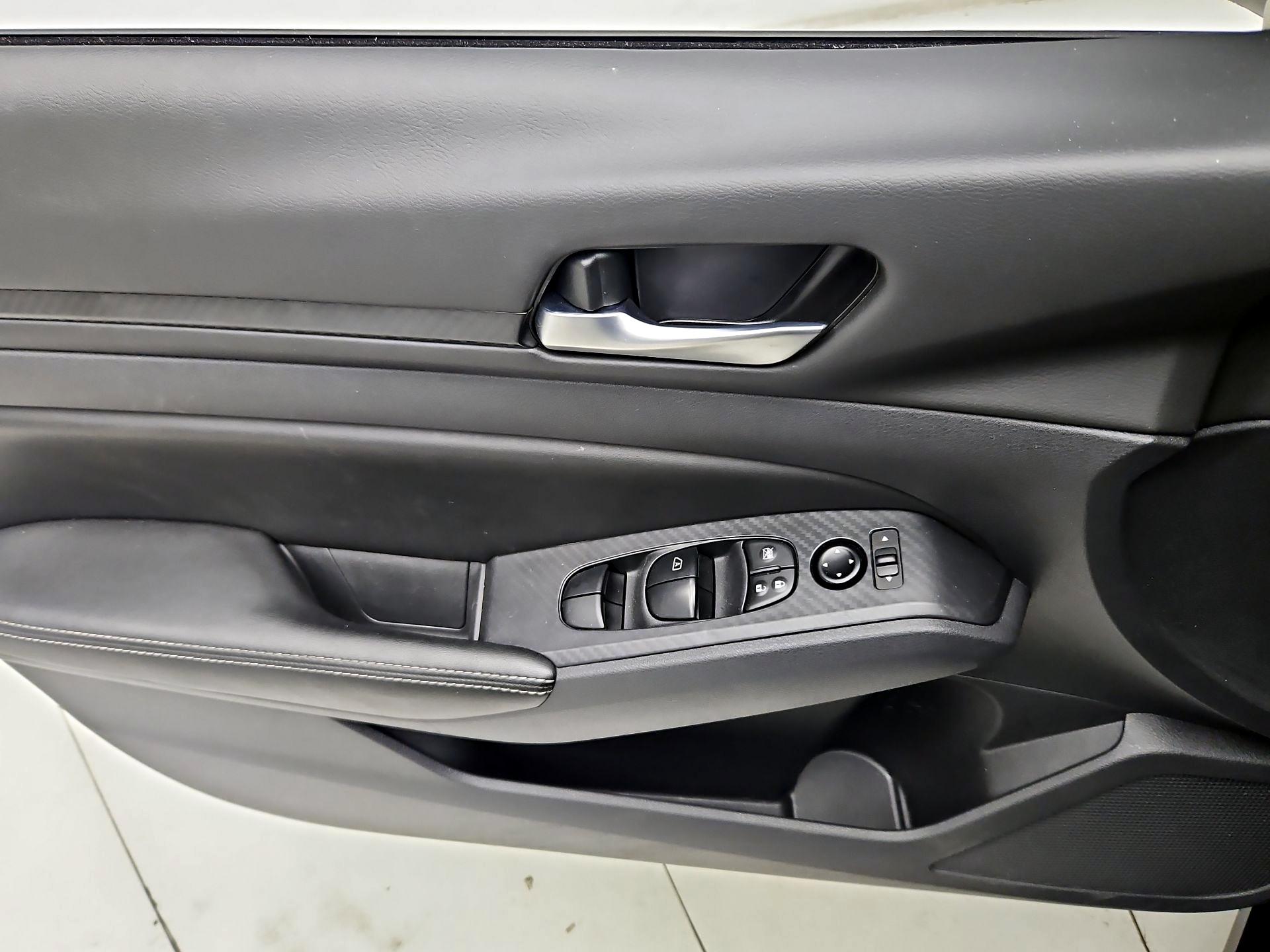 Thumbnail: 2025 Nissan Altima - 12