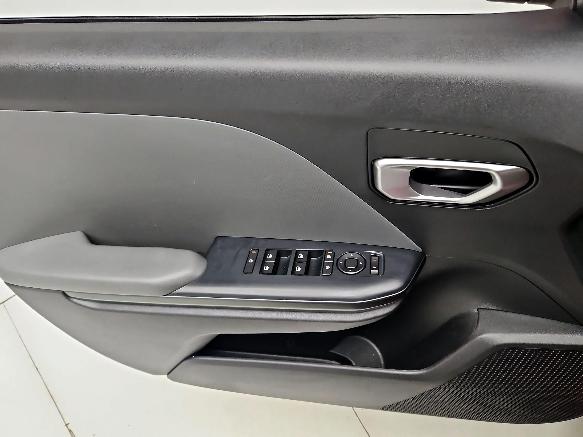 Thumbnail: 2025 Kia K4 - 12