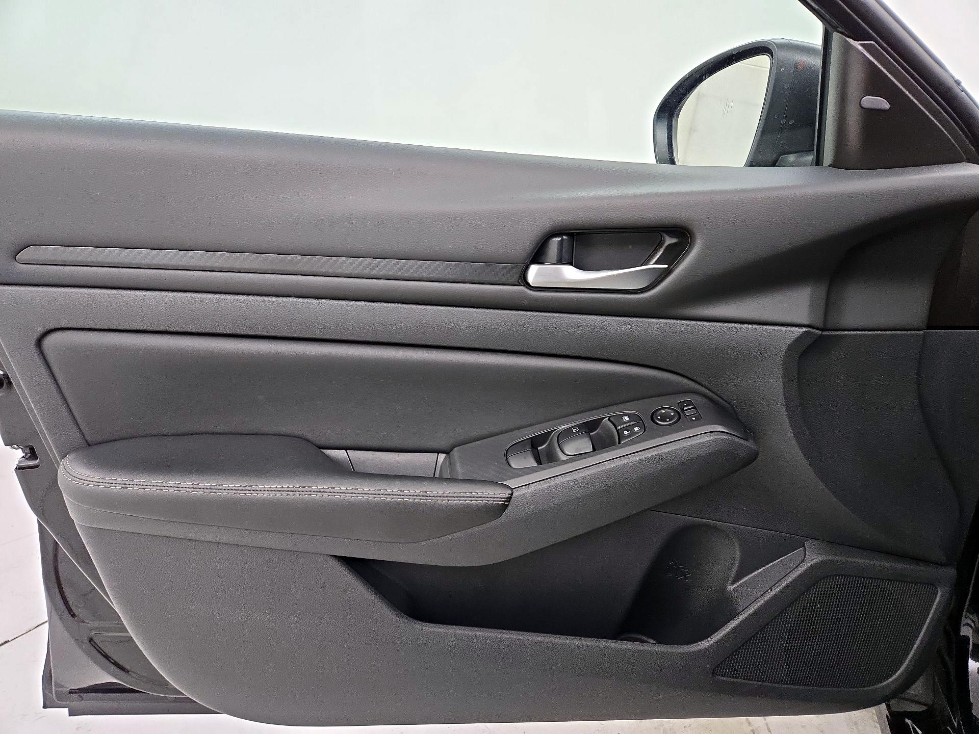 Thumbnail: 2025 Nissan Altima - 12