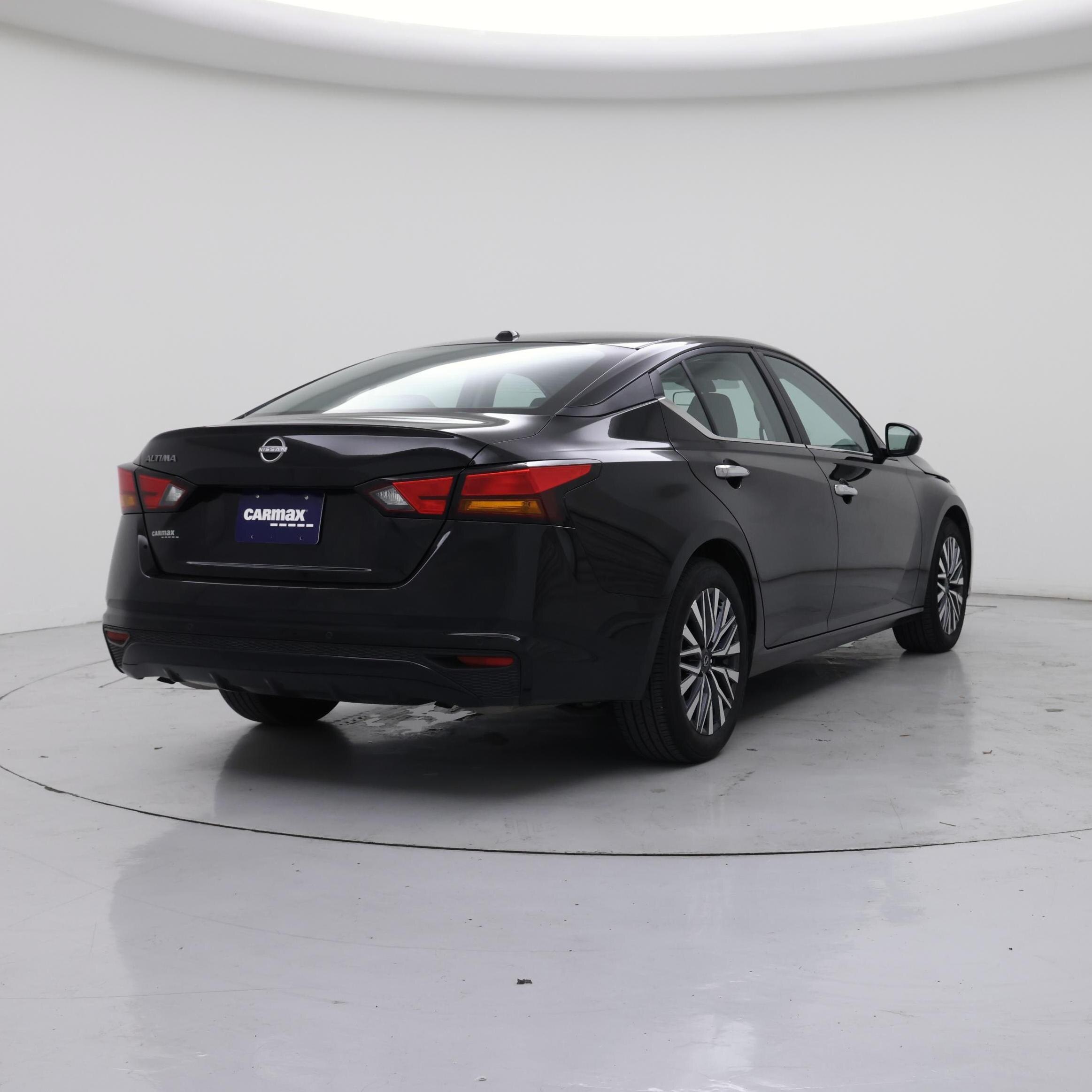 Thumbnail: 2025 Nissan Altima - 8