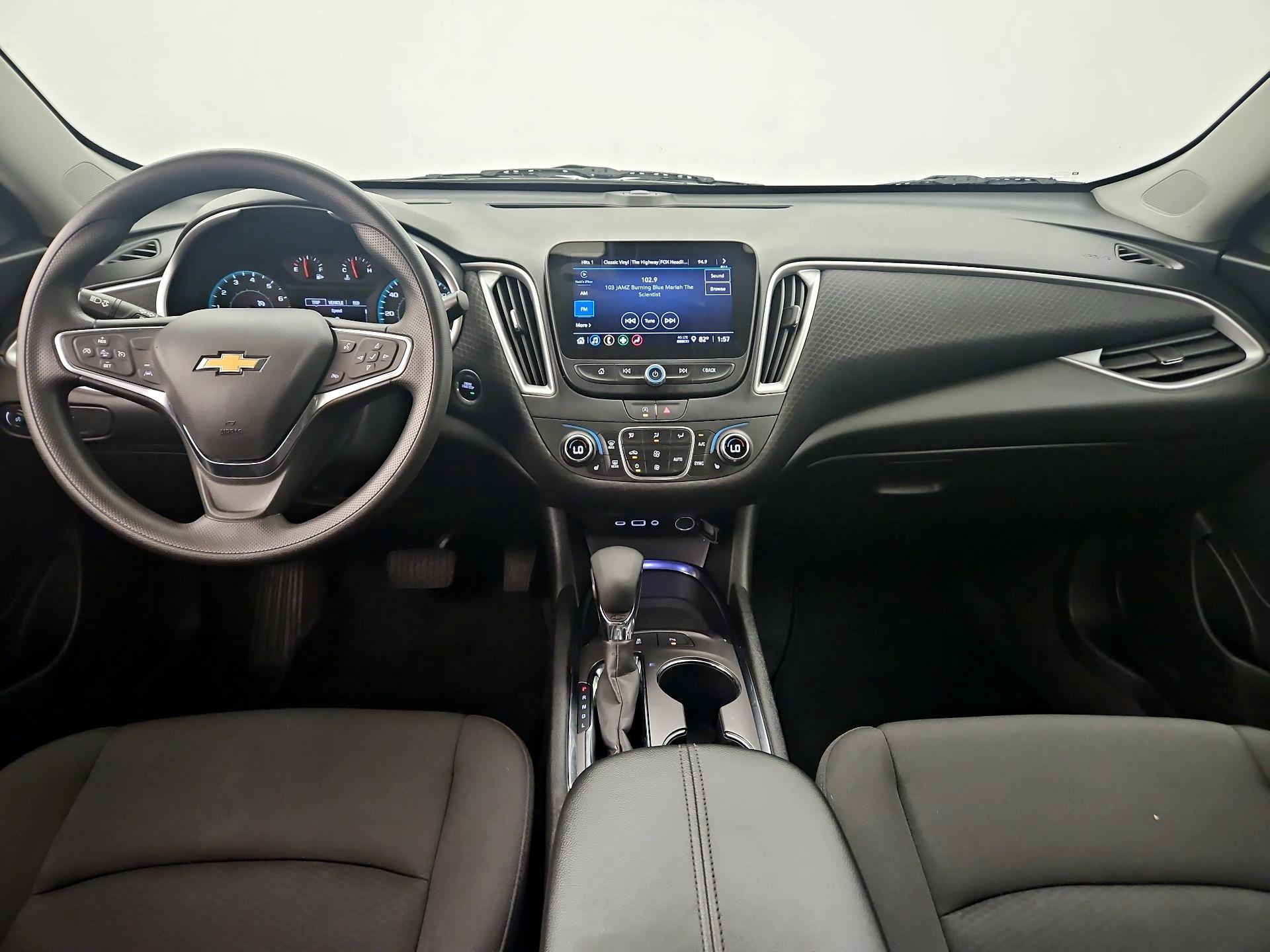 Thumbnail: 2024 Chevrolet Malibu - 9