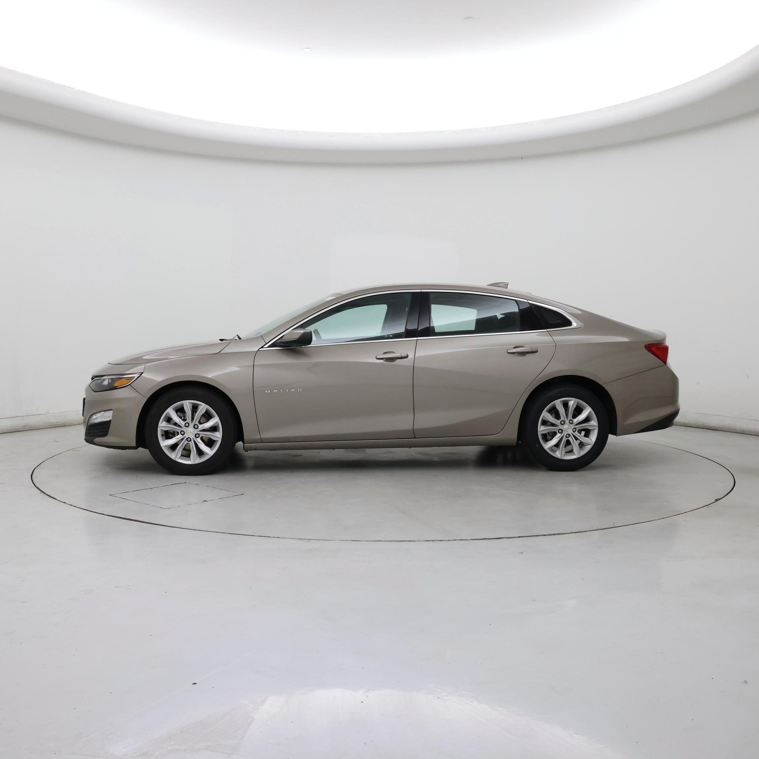 Thumbnail: 2024 Chevrolet Malibu - 3