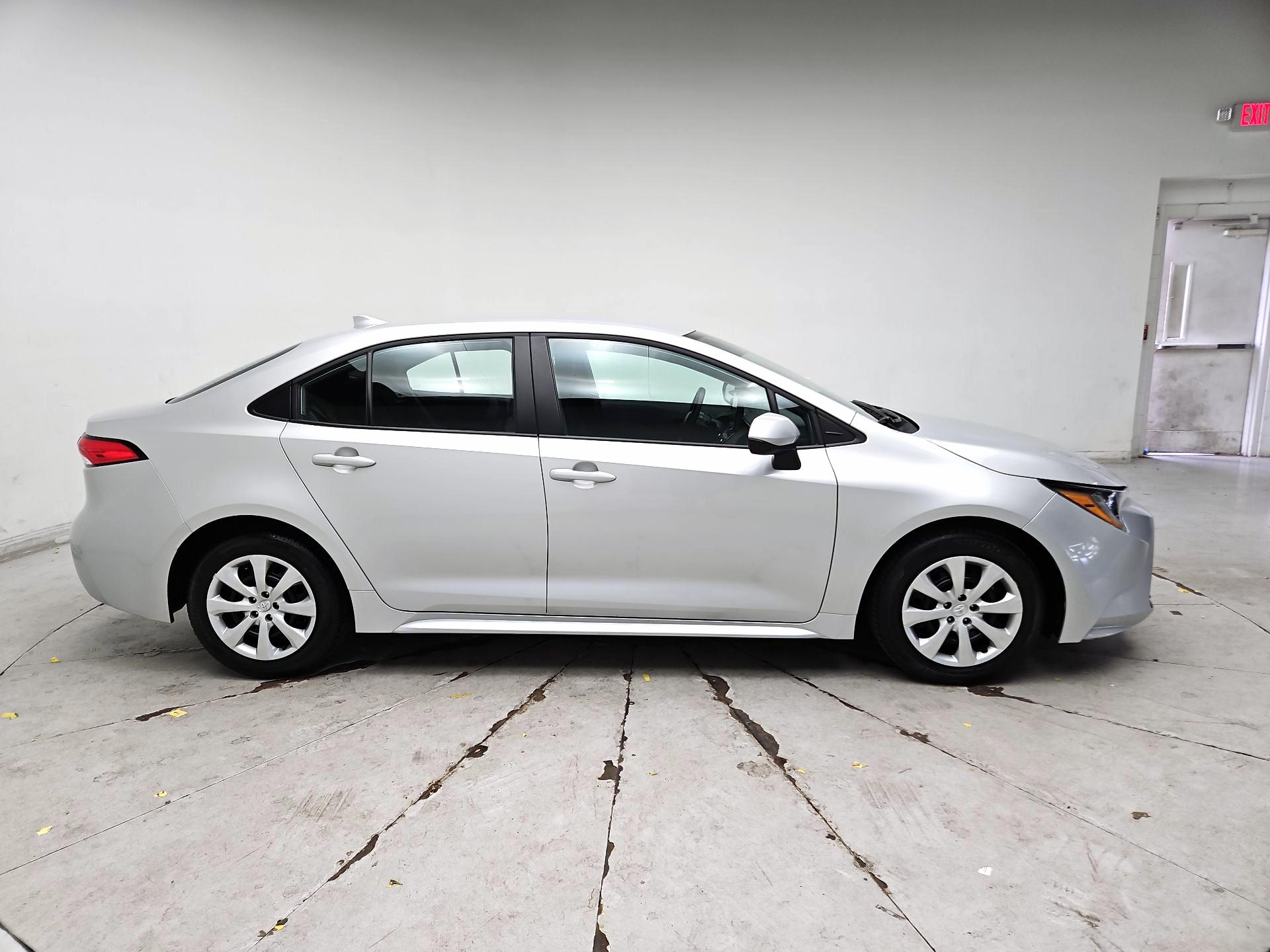 Thumbnail: 2025 Toyota Corolla - 4