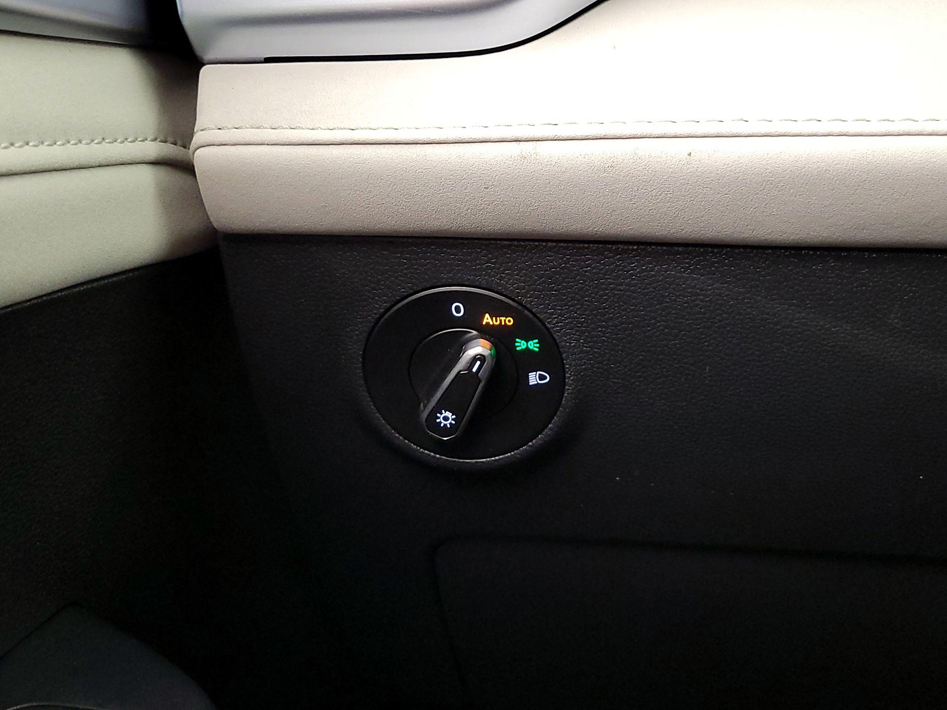 Thumbnail: 2025 Volkswagen Taos - 13