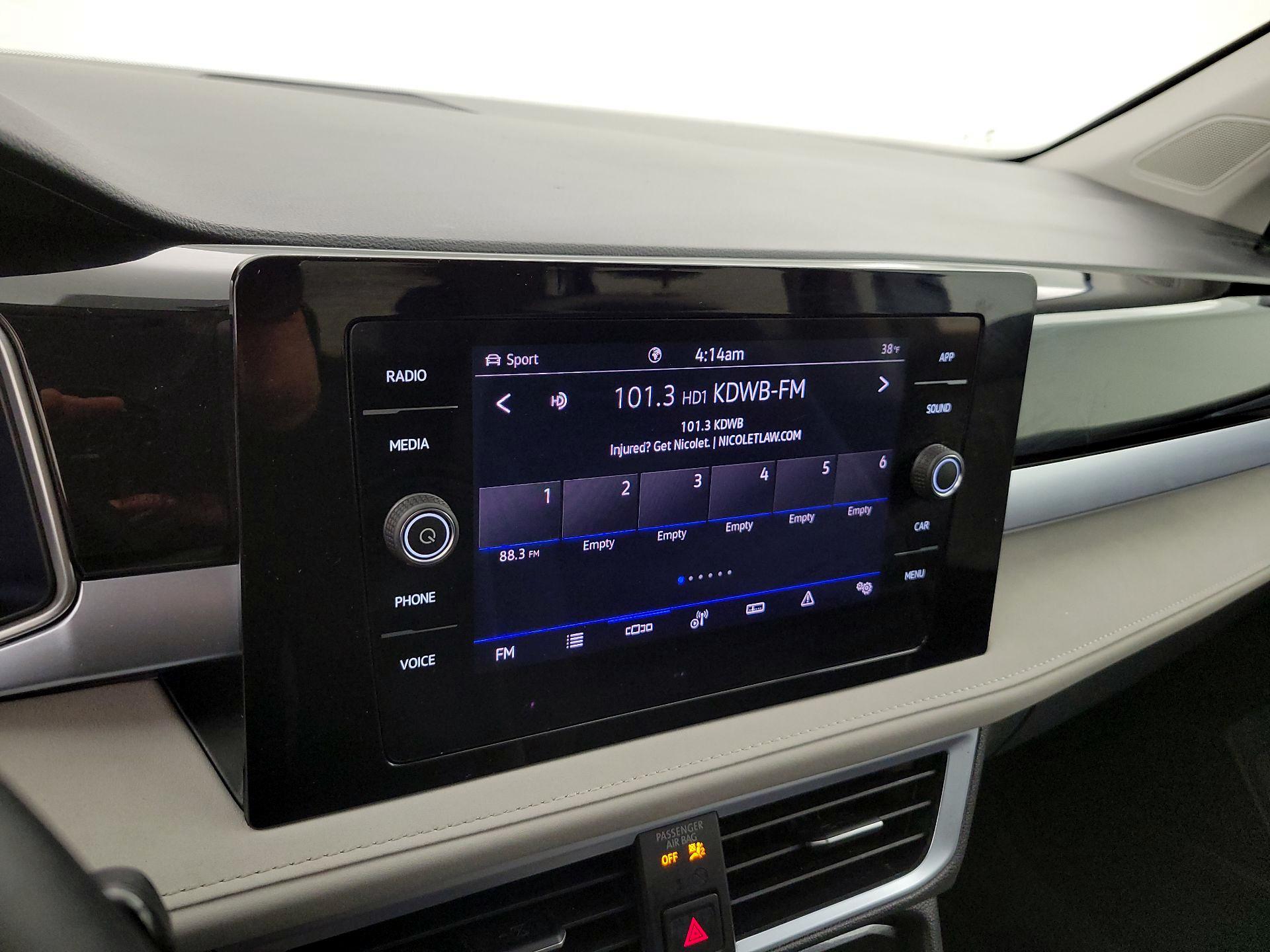 Thumbnail: 2025 Volkswagen Taos - 15