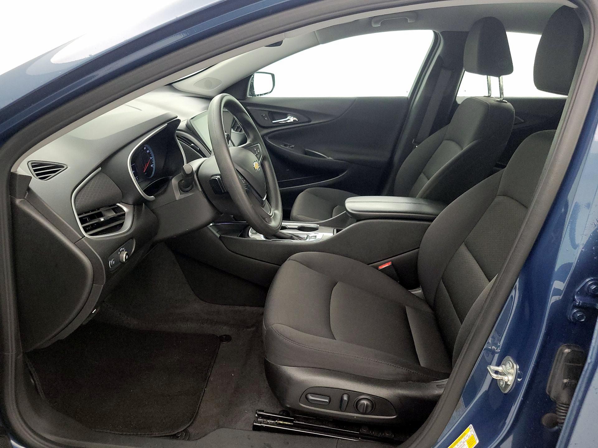 Thumbnail: 2024 Chevrolet Malibu - 11