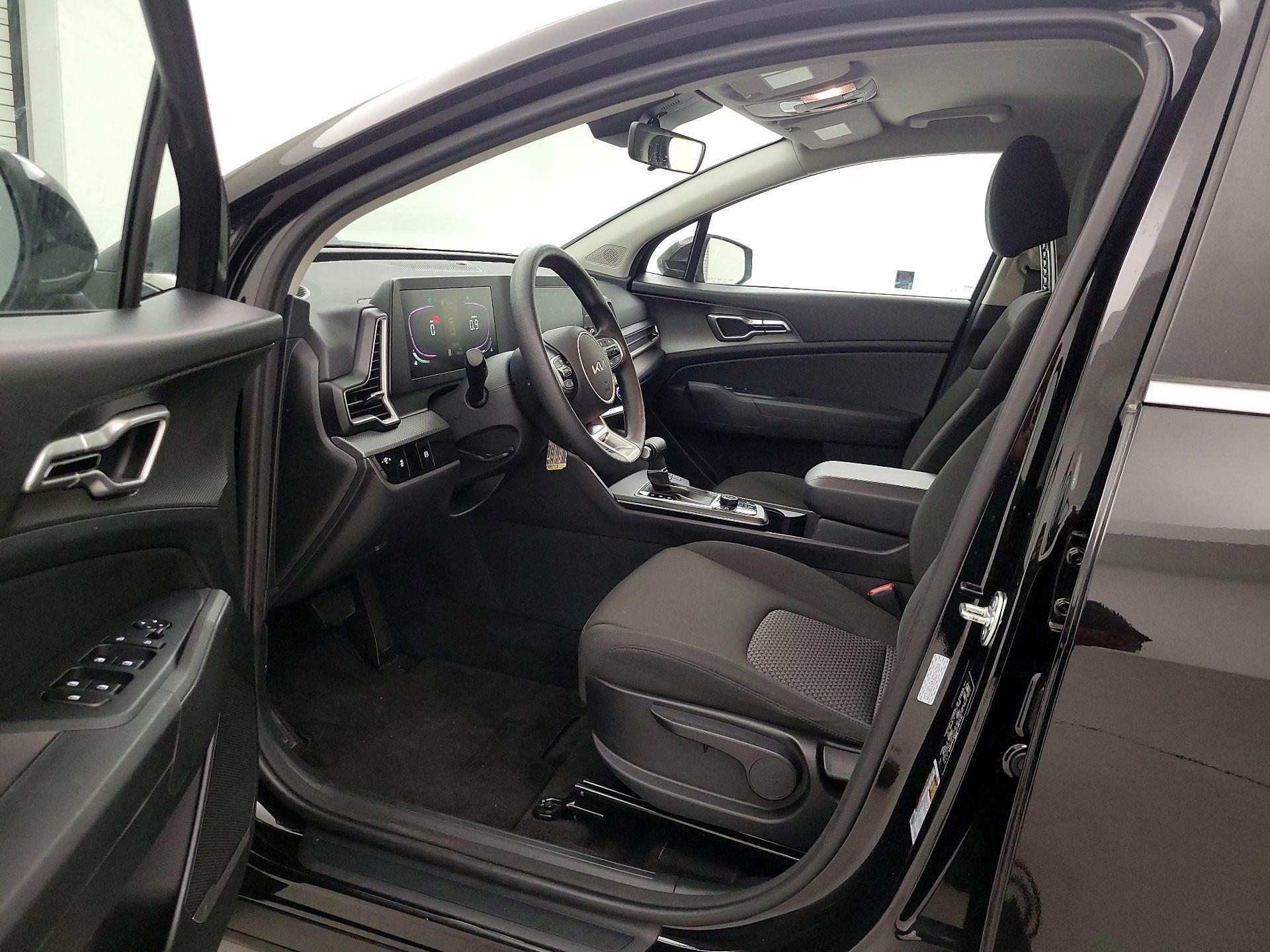 Thumbnail: 2025 Kia Sportage - 11