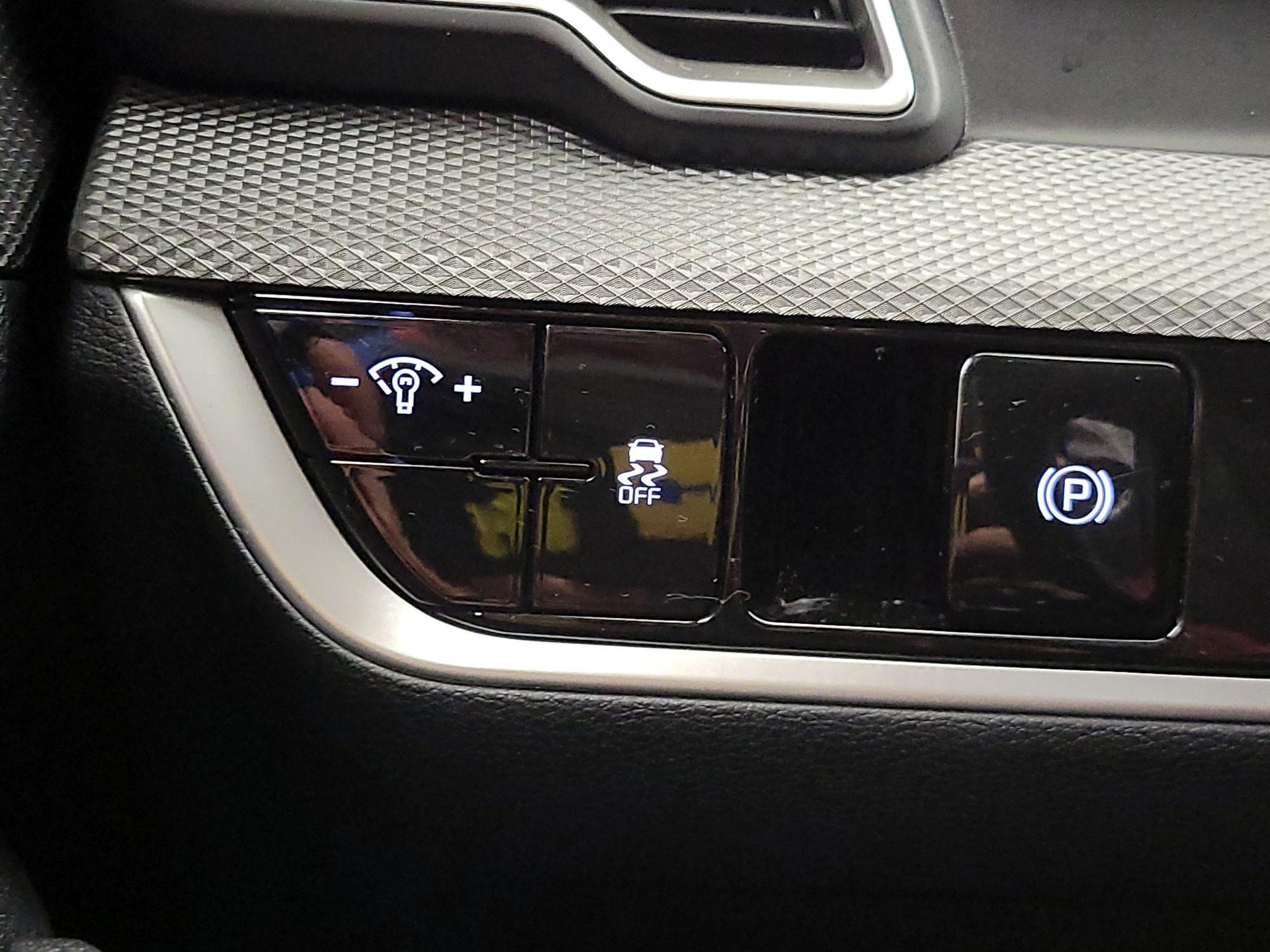 Thumbnail: 2025 Kia Sportage - 13