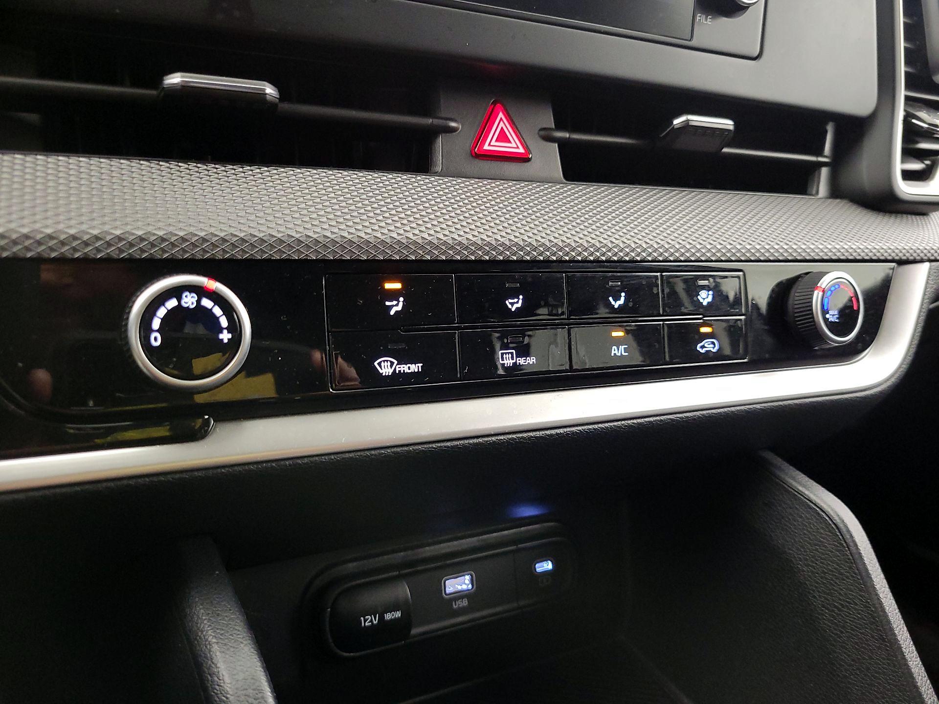 Thumbnail: 2025 Kia Sportage - 16