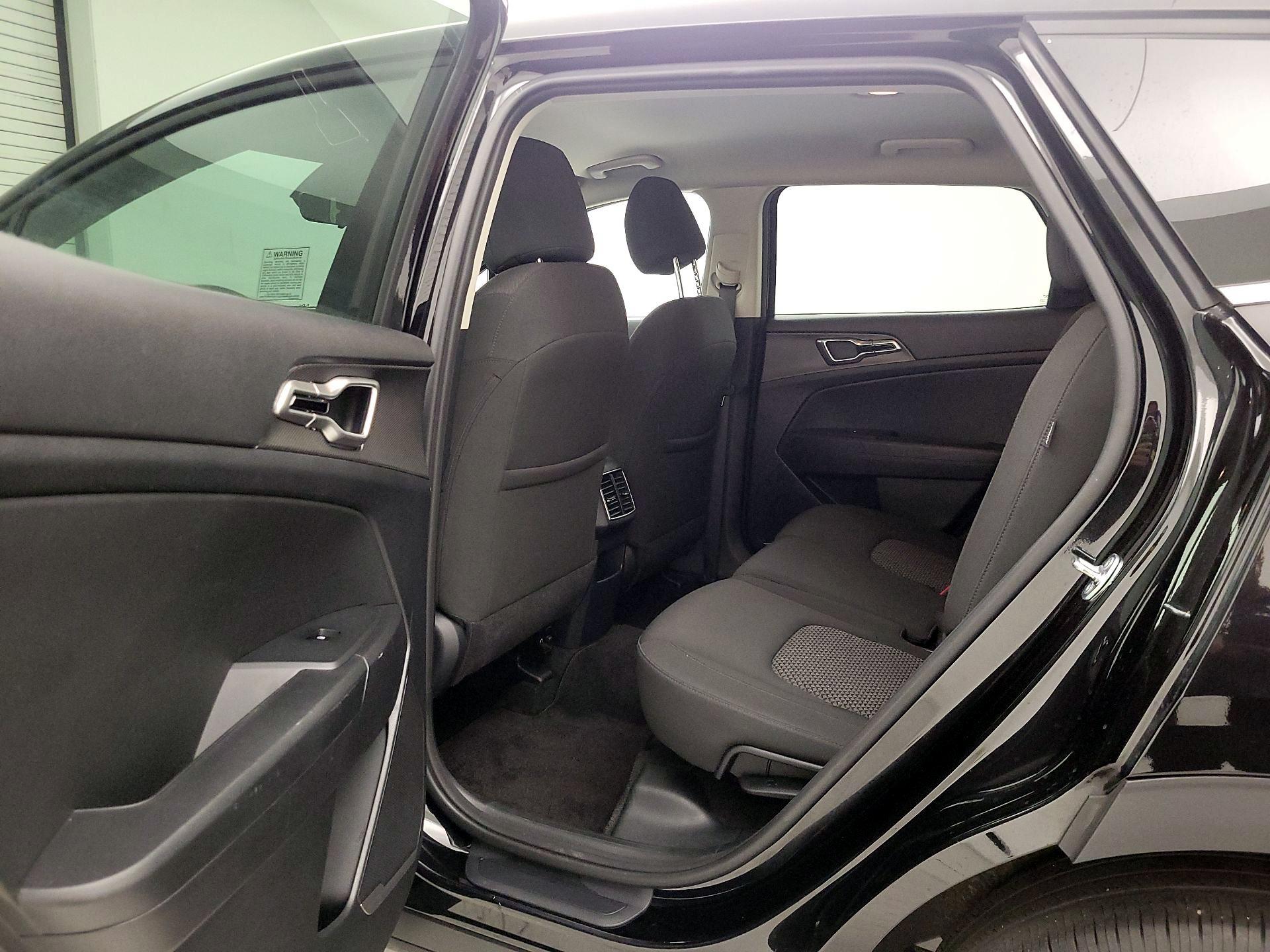 Thumbnail: 2025 Kia Sportage - 19