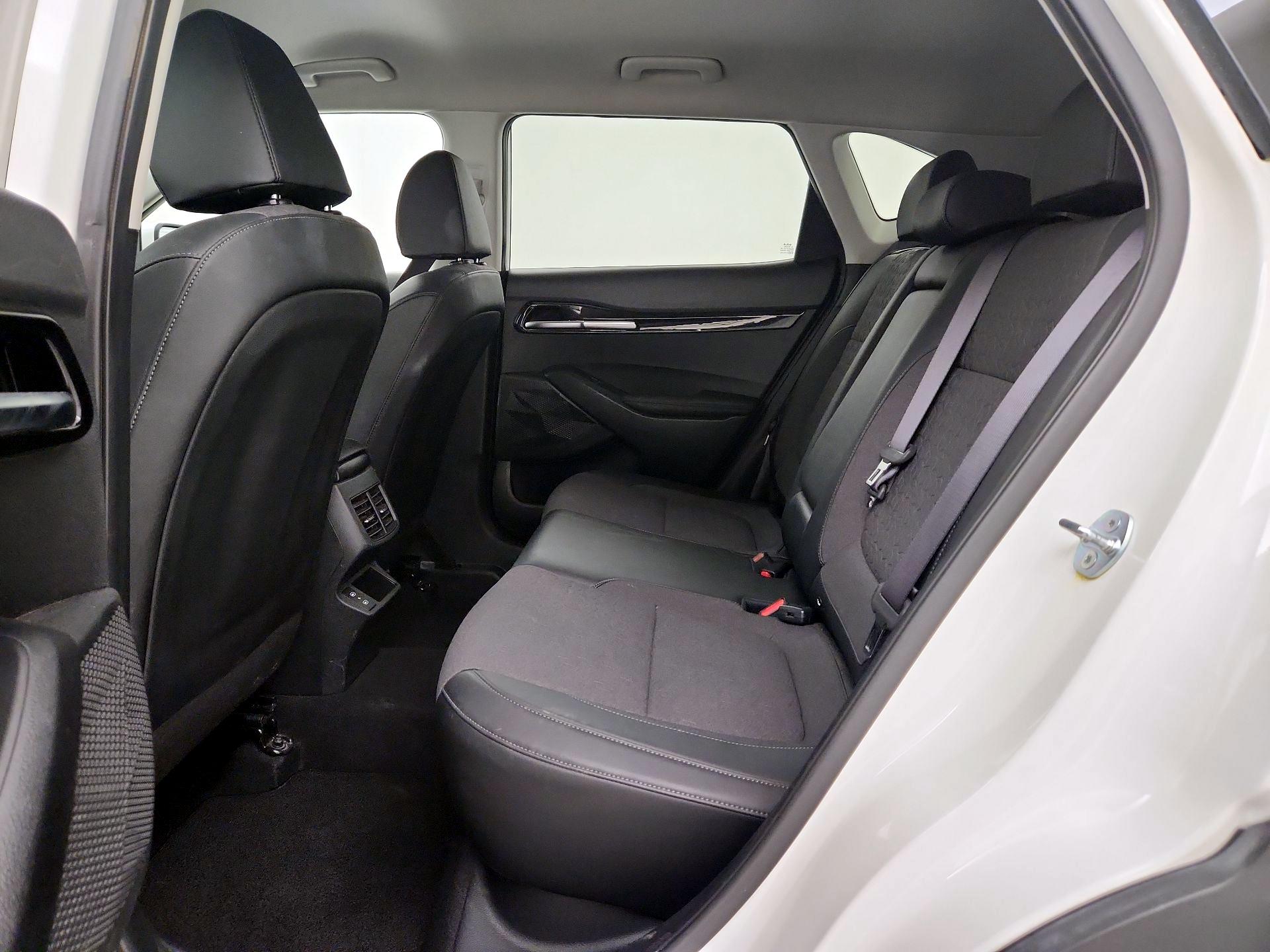 Thumbnail: 2025 Kia Seltos - 20