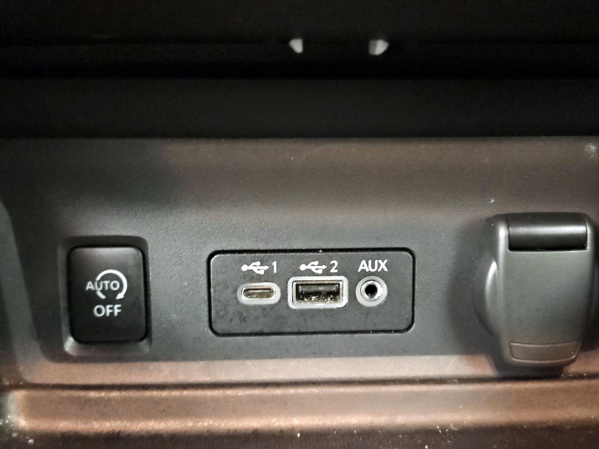 Thumbnail: 2025 Nissan Sentra - 18