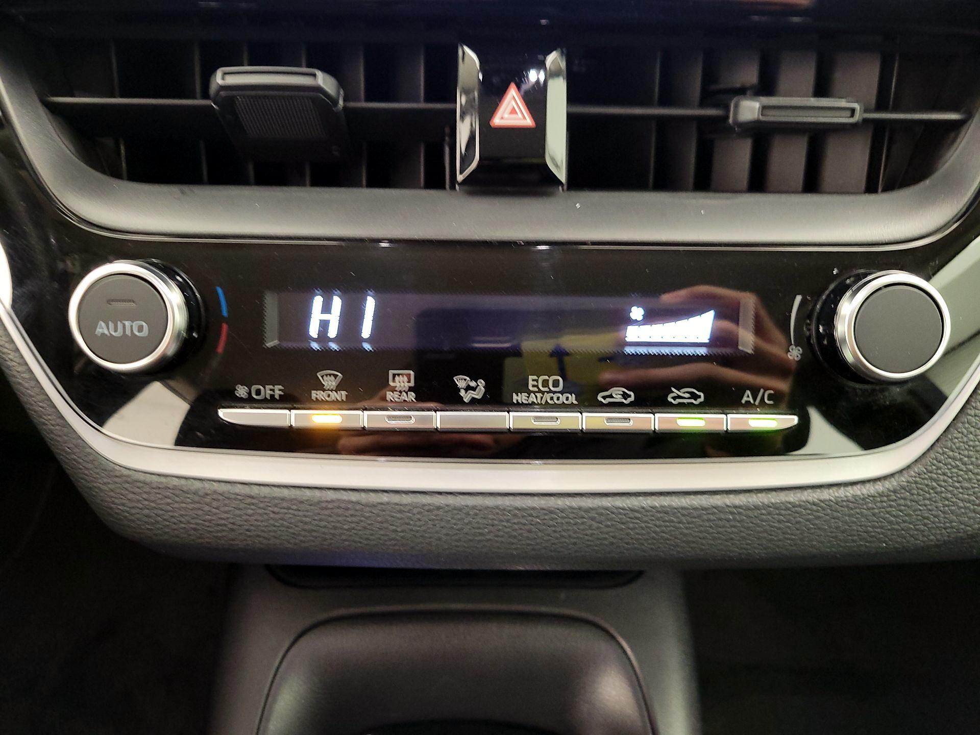 Thumbnail: 2025 Toyota Corolla - 16